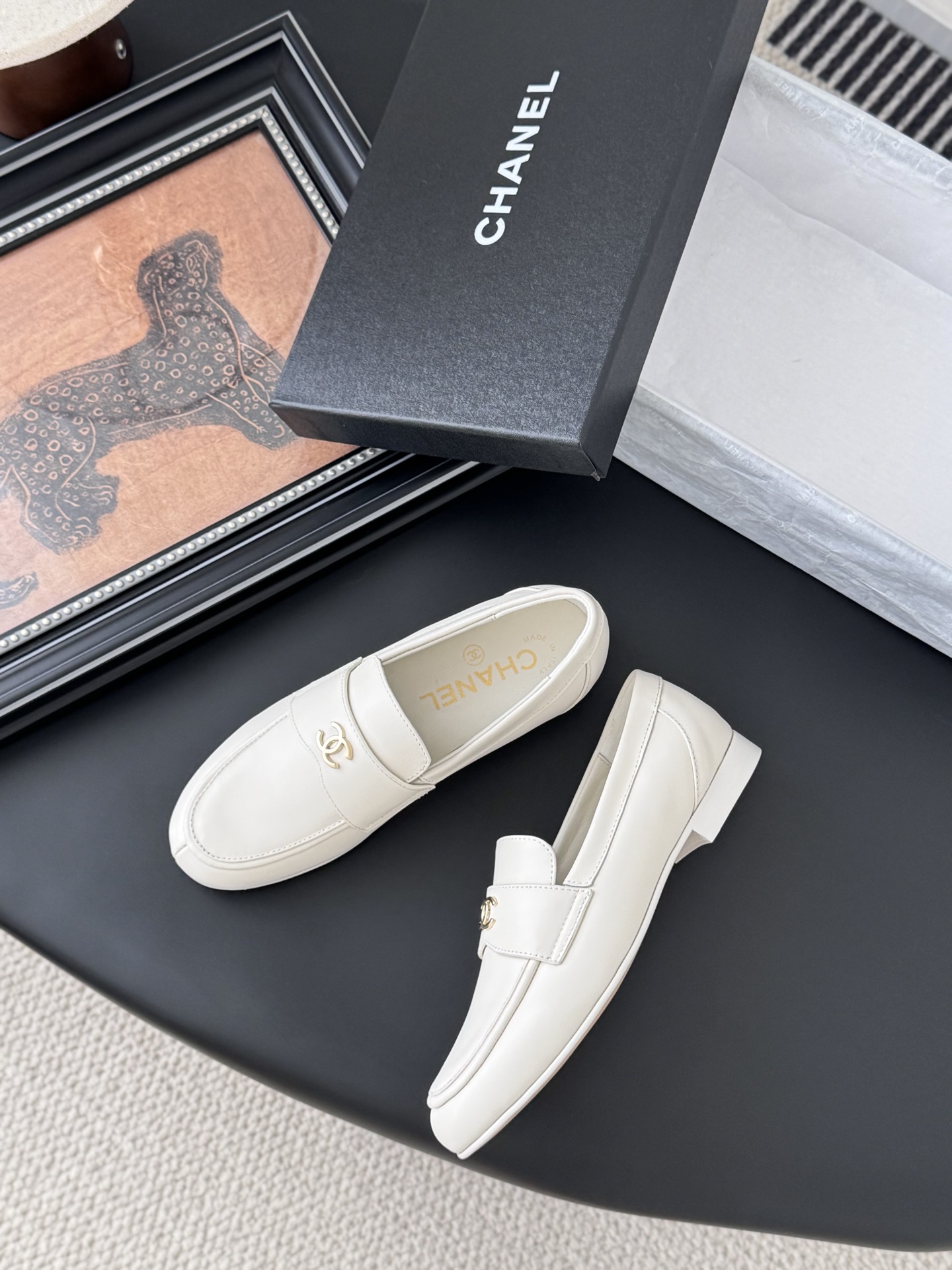 シャネル ローファー レディース メンズ 兼用 通勤 通学 本革 ホワイト シンプル 59字 - 画像 3