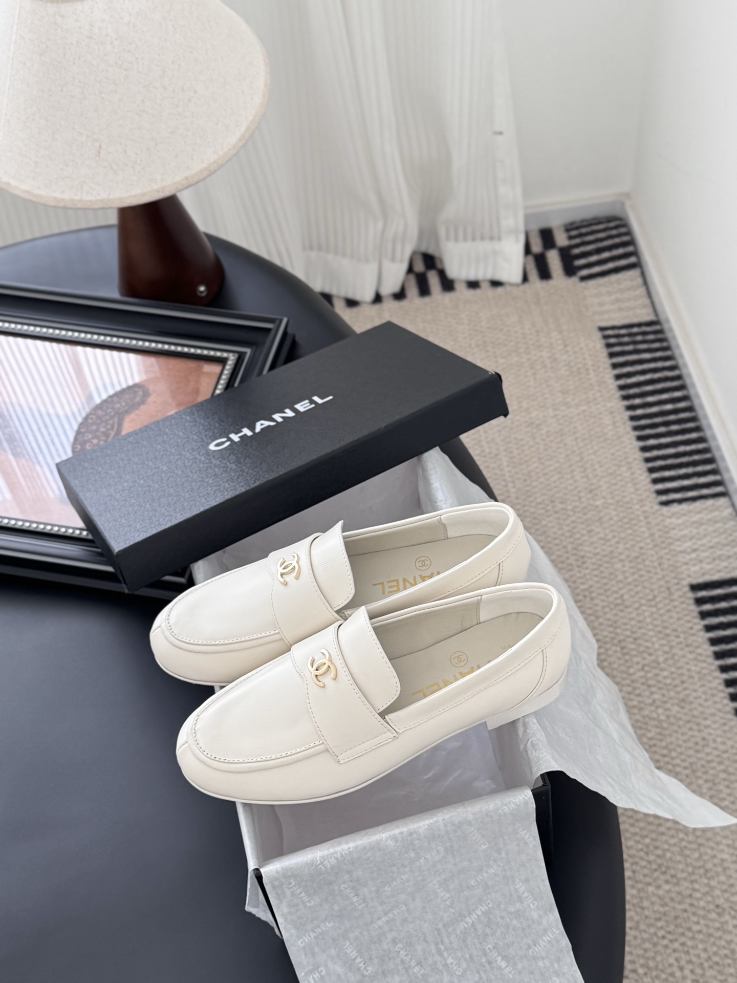 シャネル ローファー レディース メンズ 兼用 通勤 通学 本革 ホワイト シンプル 59字 - 画像 9