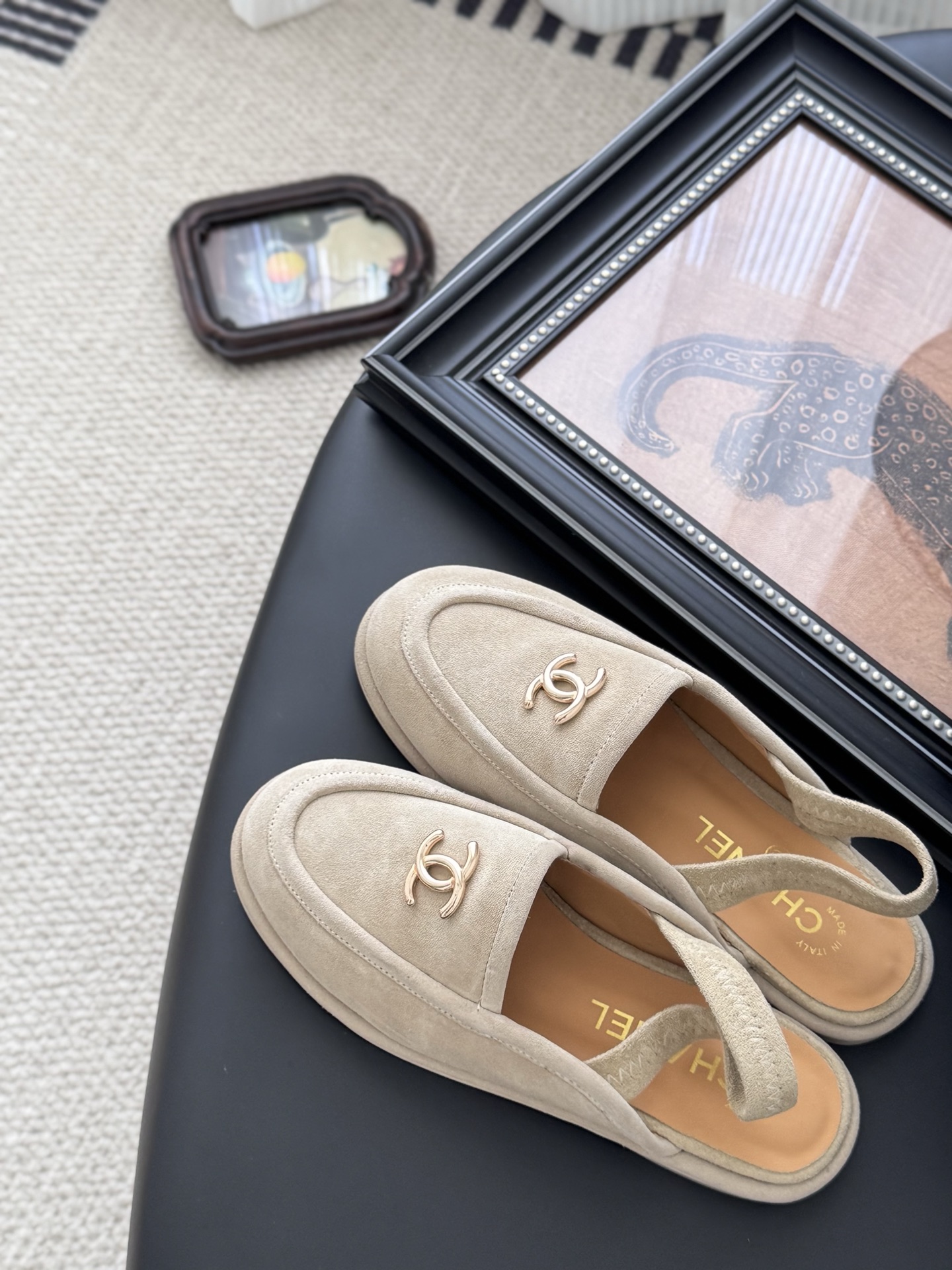 CHANEL シューズ ローファー レディース メンズ 兼用 通勤 通学 シンプル ベージュ - 画像 5