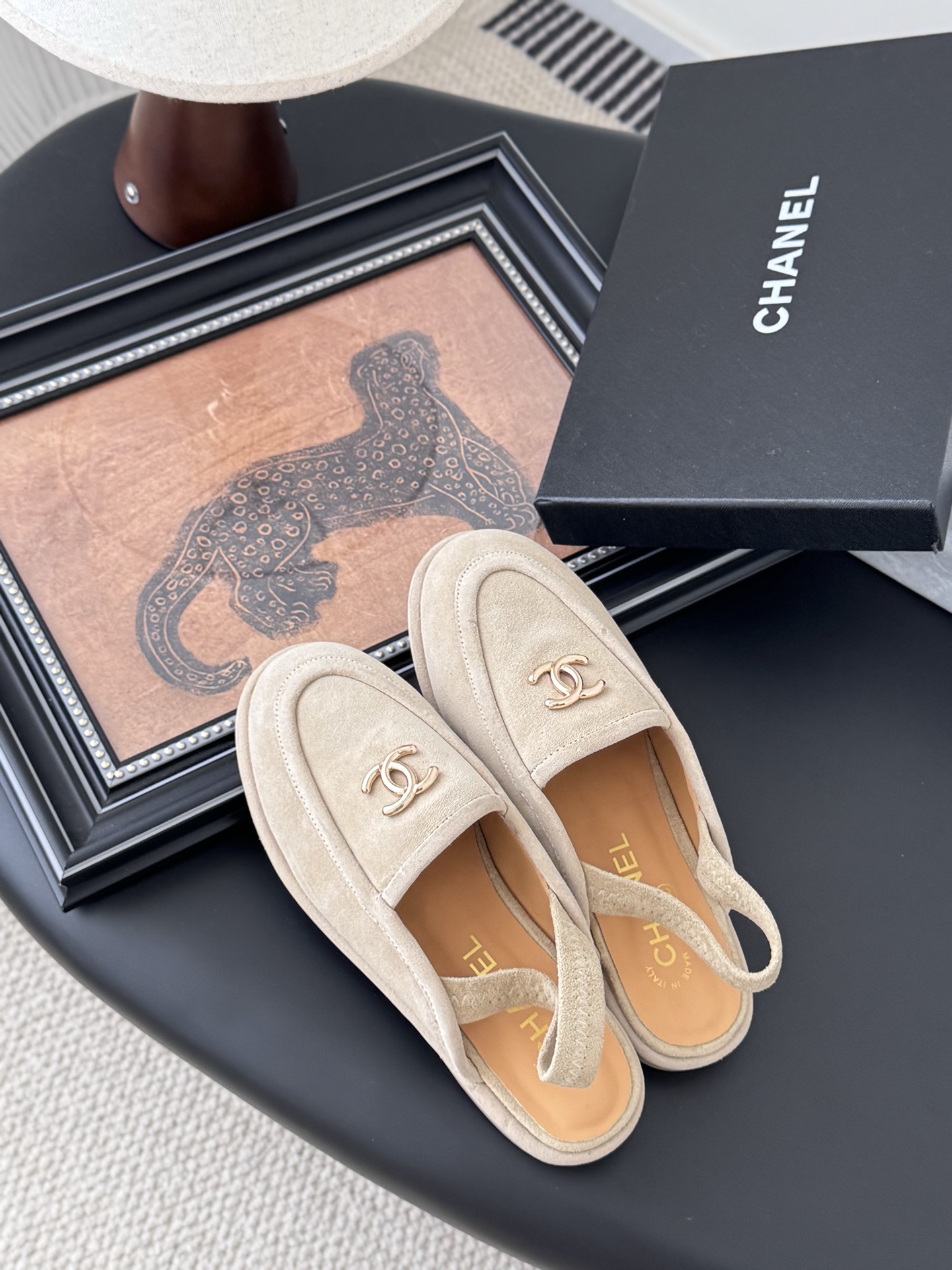 CHANEL シューズ ローファー レディース メンズ 兼用 通勤 通学 シンプル ベージュ - 画像 7