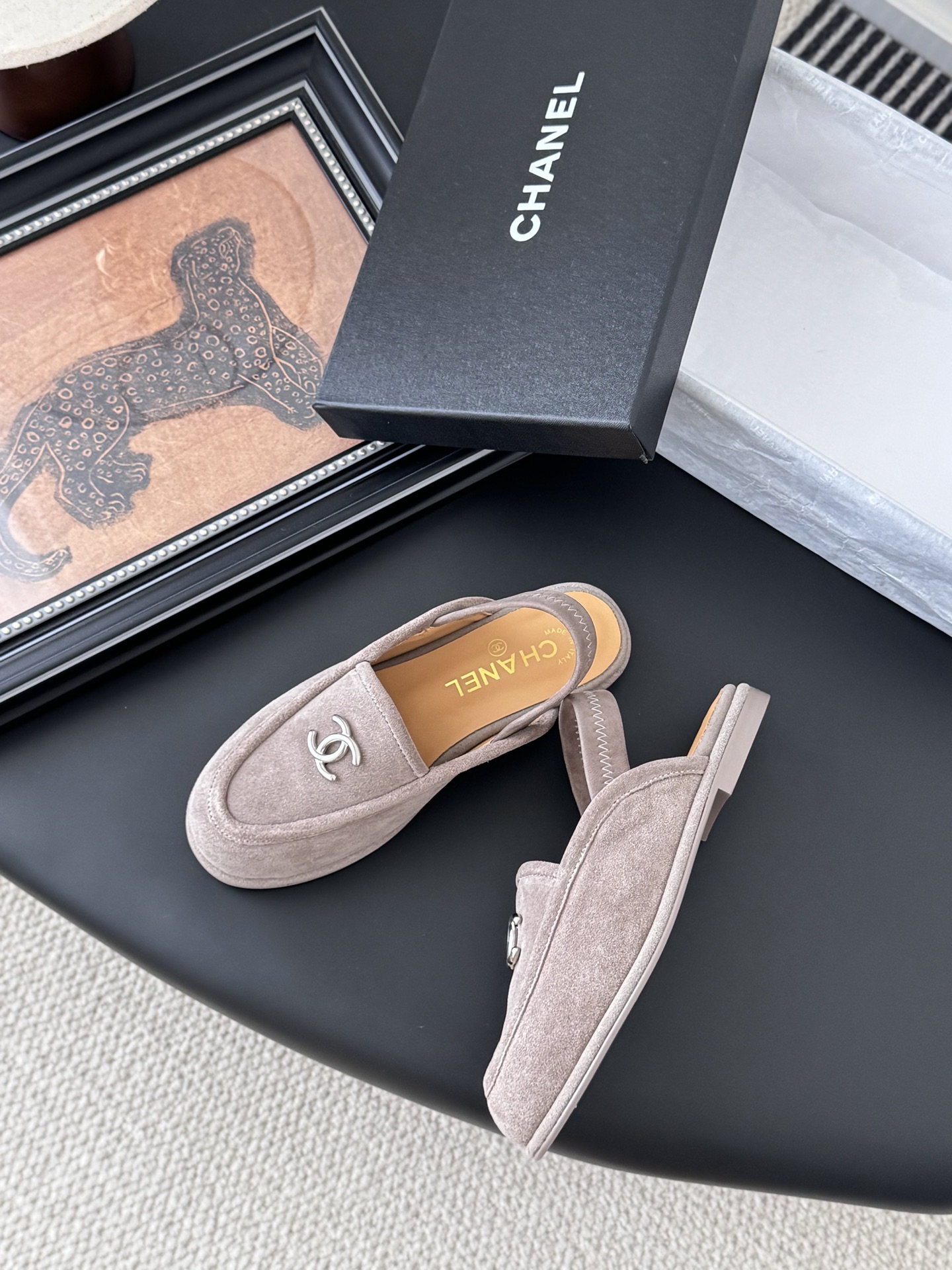 CHANEL シャネル ローファー レディース メンズ 兼用 ファッション ベージュ 通勤 通学 2WAY シンプル 高級感 - 画像 3