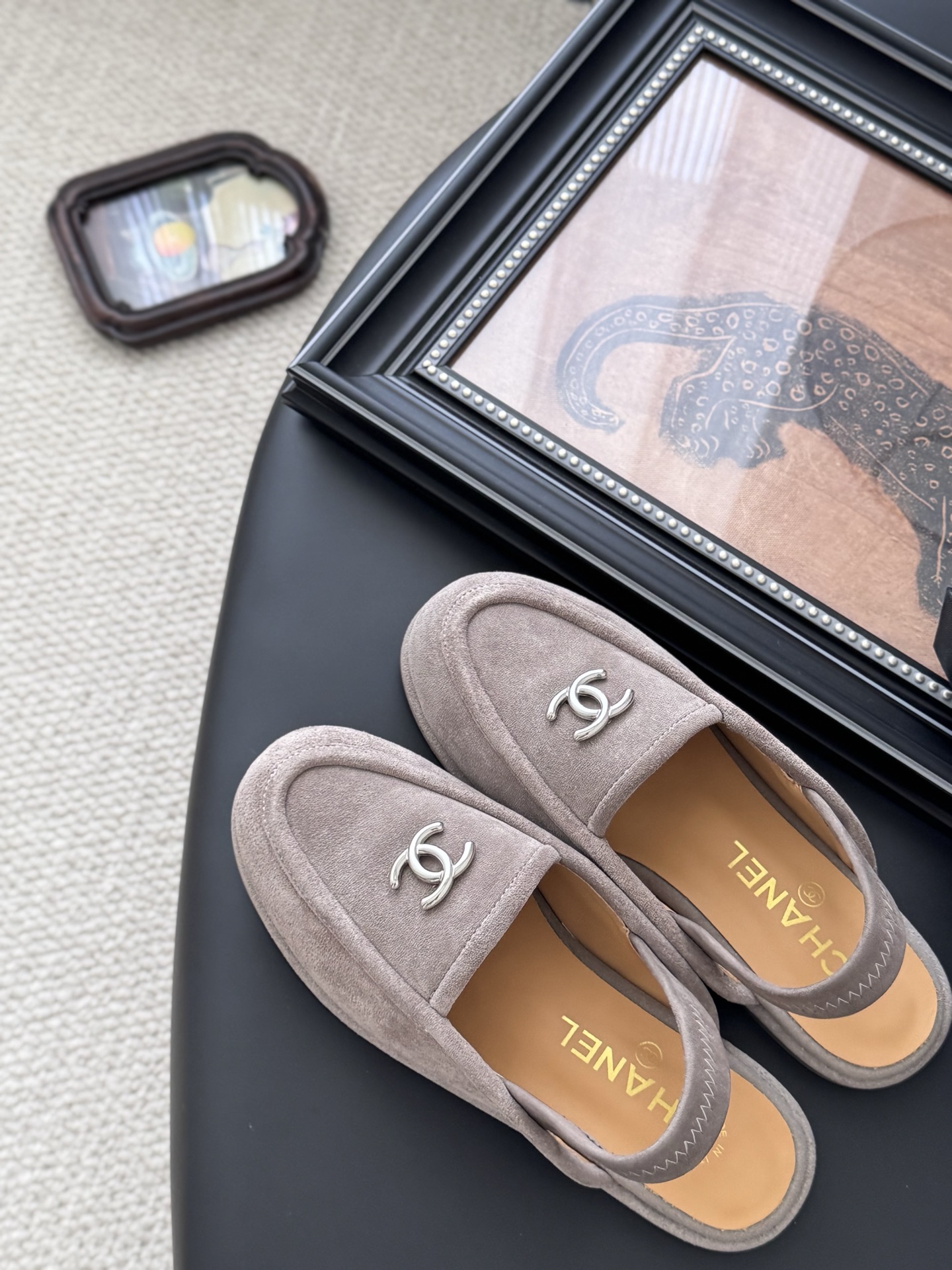 CHANEL シャネル ローファー レディース メンズ 兼用 ファッション ベージュ 通勤 通学 2WAY シンプル 高級感 - 画像 5