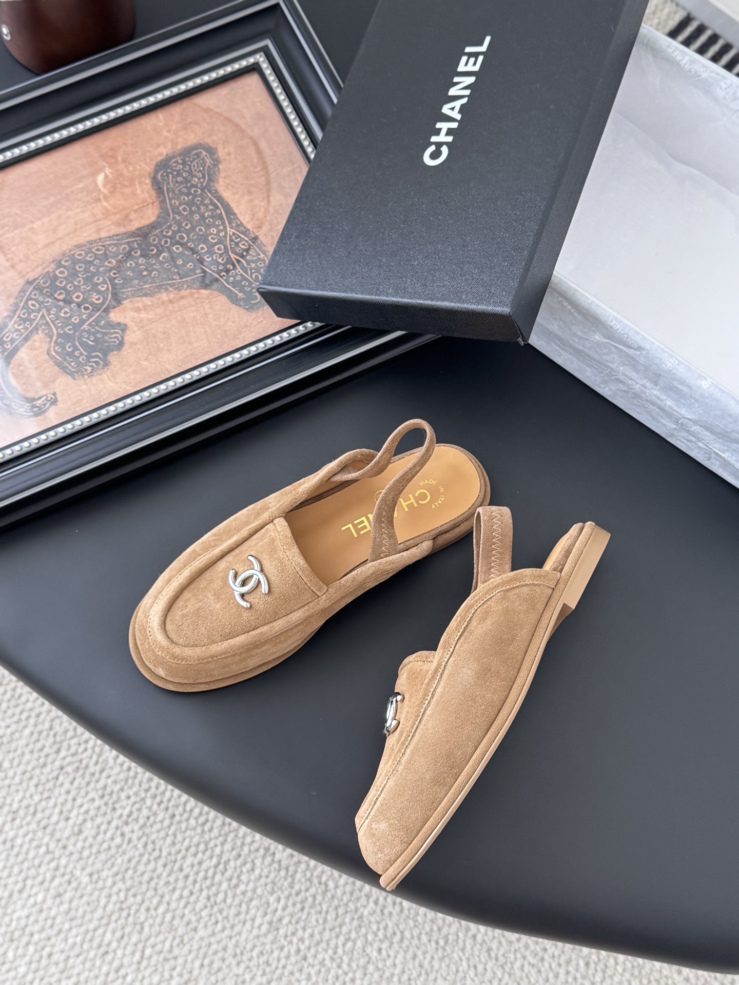 CHANEL シャネル ローファー 本革 フラットシューズ ベージュ - 画像 3