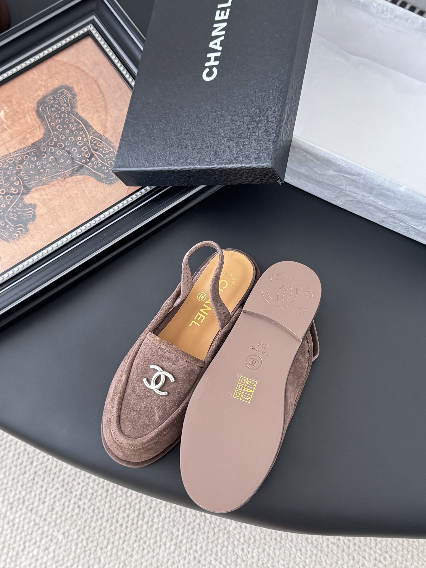 シャネル シューズ レディース メンズ兼用 ローファー 通勤 通学 ベージュ 2WAY シンプル ホワイトゴールド 2024年新作 38-40サイズ対応 - 画像 4