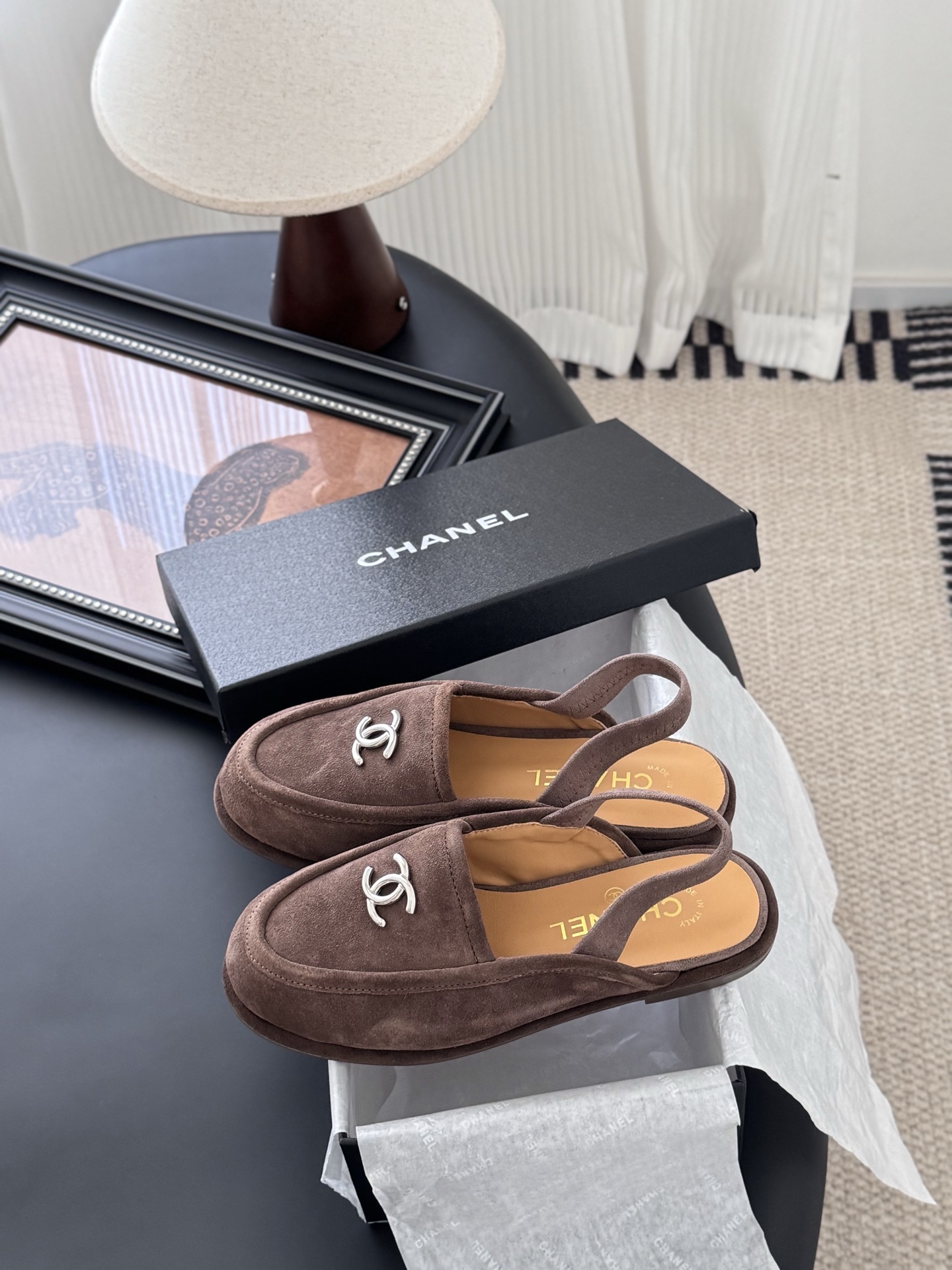 シャネル シューズ レディース メンズ兼用 ローファー 通勤 通学 ベージュ 2WAY シンプル ホワイトゴールド 2024年新作 38-40サイズ対応 - 画像 9