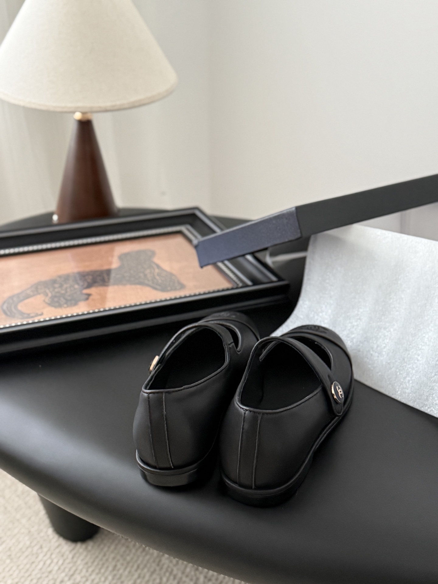 シャネル チェーンスタイル マリージェーン 黒 レディース メンズ 兼用 通勤 通学 シンプル 高級感 黒 - 画像 3