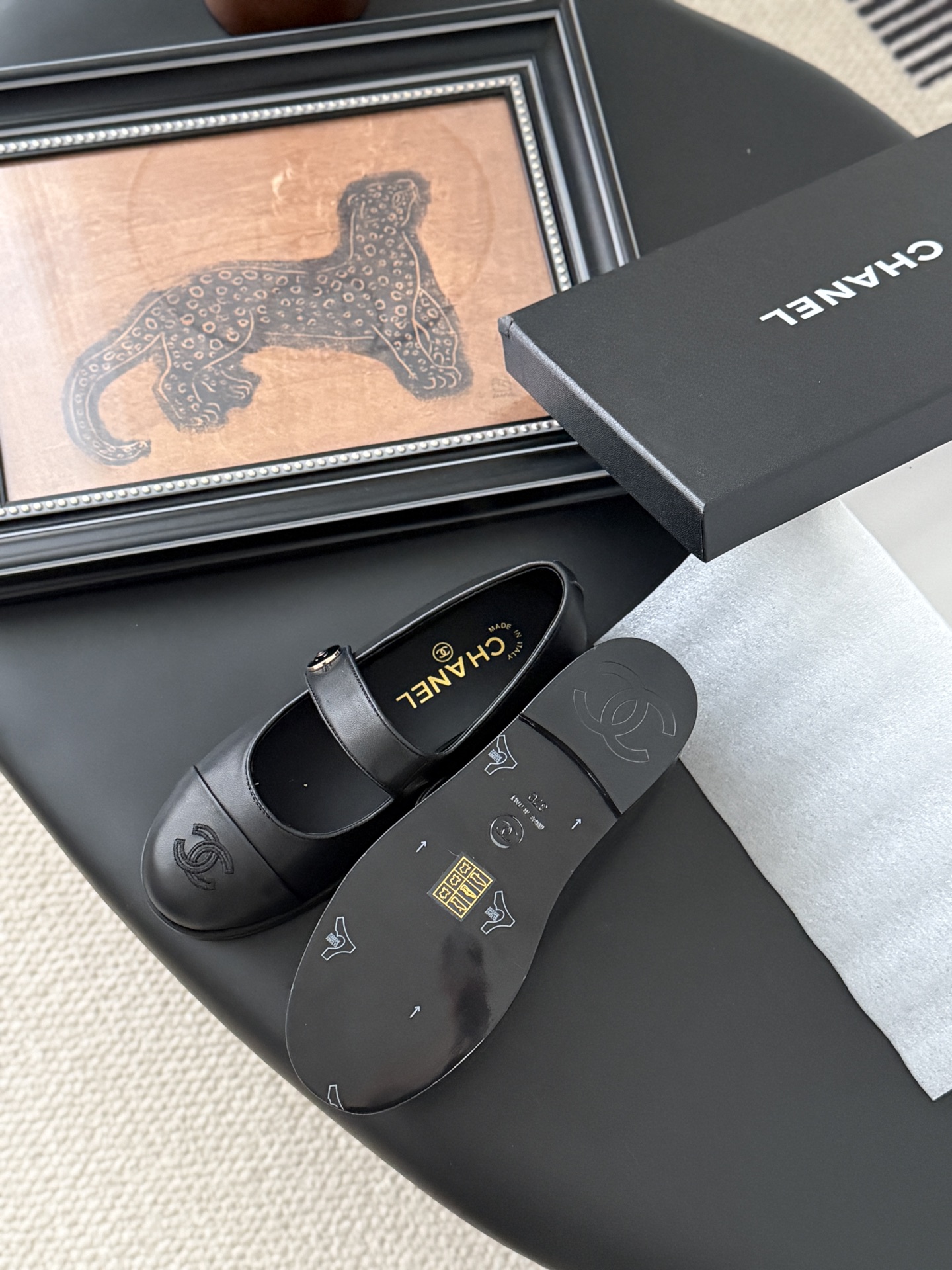 シャネル チェーンスタイル マリージェーン 黒 レディース メンズ 兼用 通勤 通学 シンプル 高級感 黒 - 画像 5