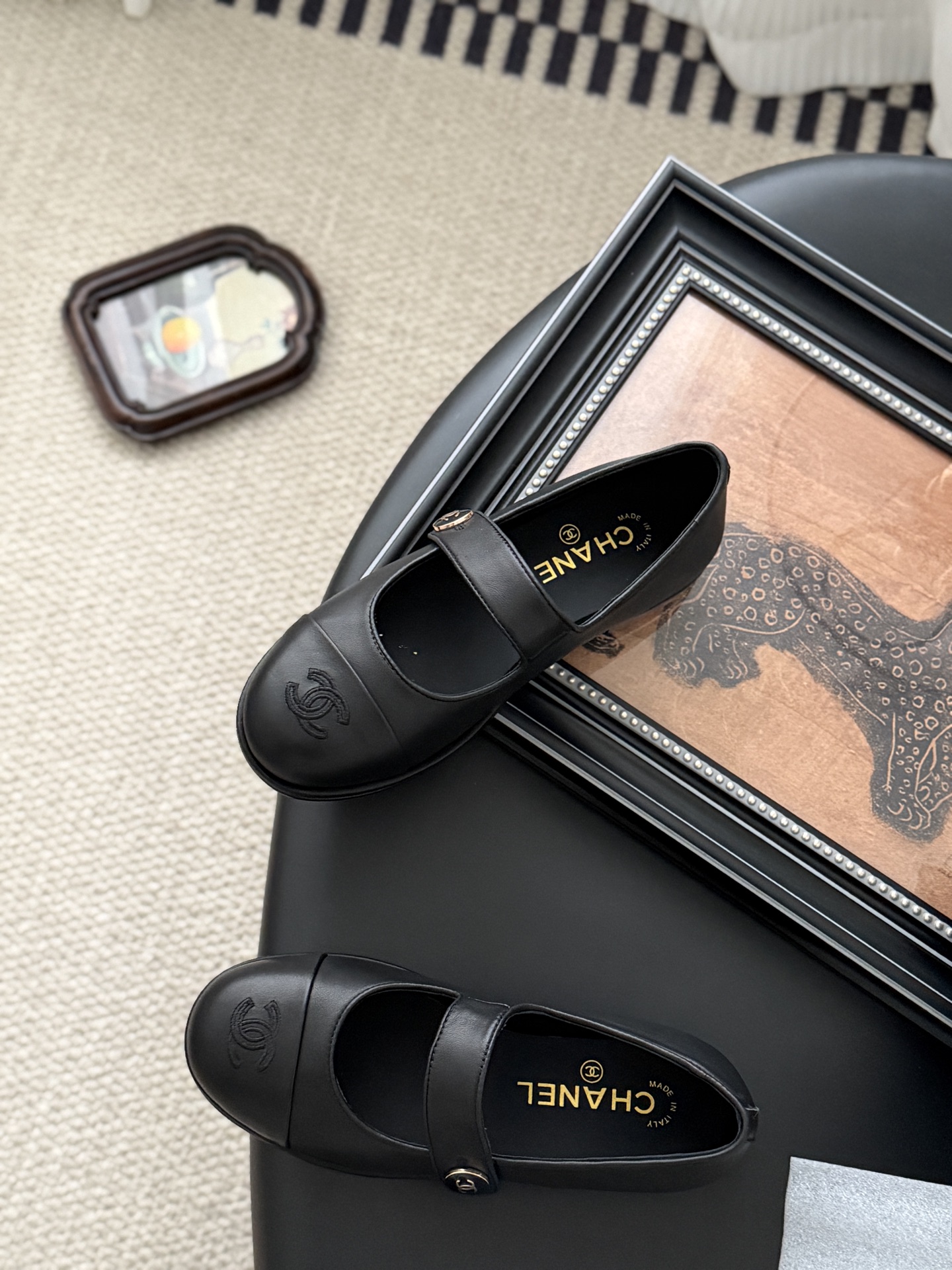 シャネル チェーンスタイル マリージェーン 黒 レディース メンズ 兼用 通勤 通学 シンプル 高級感 黒 - 画像 8