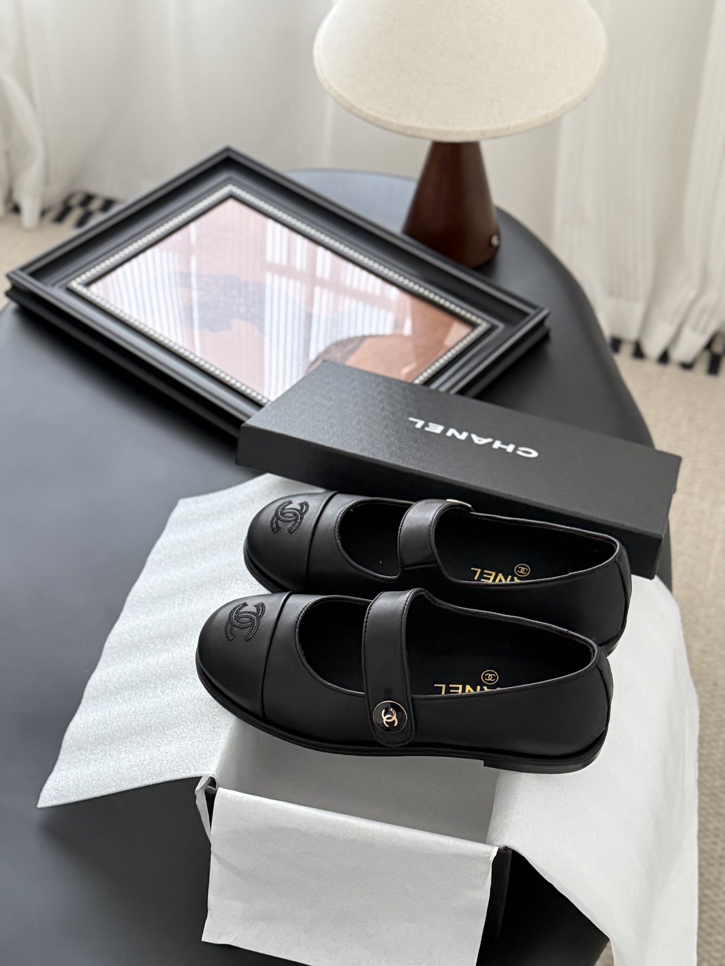 シャネル チェーンスタイル マリージェーン 黒 レディース メンズ 兼用 通勤 通学 シンプル 高級感 黒 - 画像 9