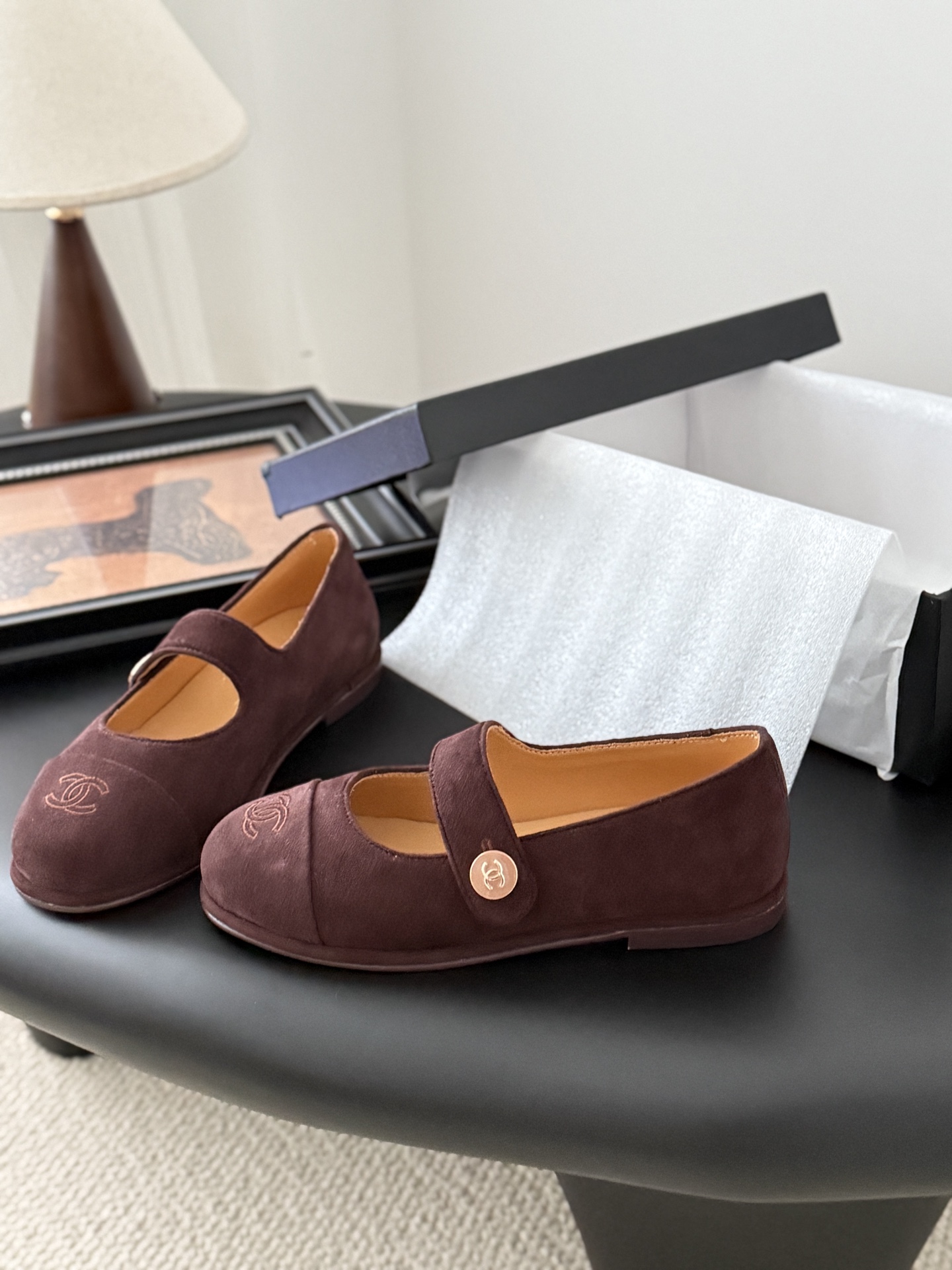 シャネル マリージェーン レディース メンズ兼用 シンプル ファッション 黒 2色展開 - 画像 2