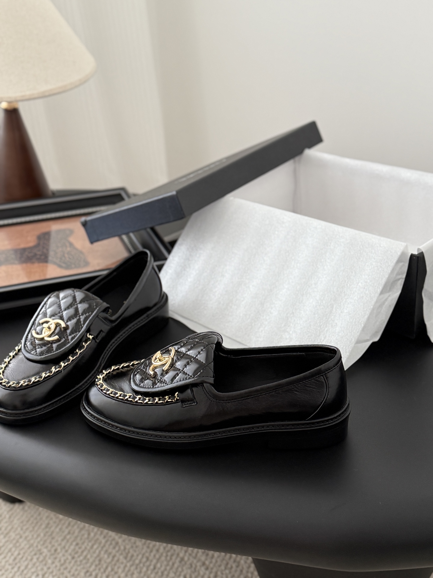 シャネル シューズ ローファー レディース メンズ 兼用 通勤 通学 シンプル 黒 2WAY 丸洗いOK - 画像 2