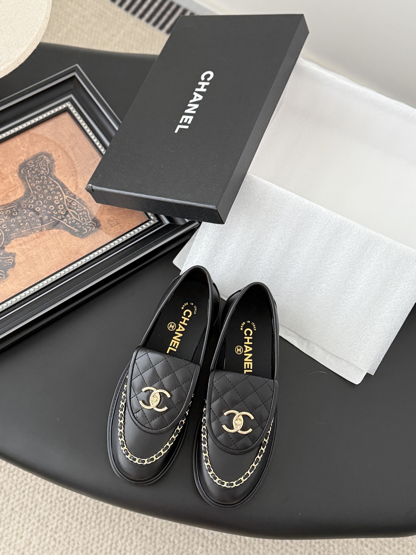 シャネル ローファー レディース メンズ兼用 シンプル 高級感 黒 2WAY 通勤 通学 丸洗いOK 金具付き 38-40サイズ対応