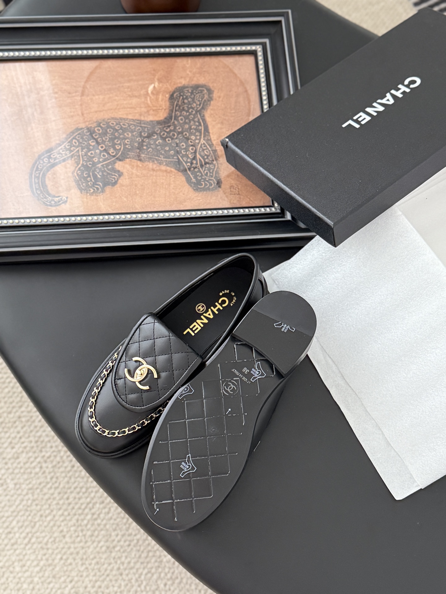 シャネル ローファー レディース メンズ兼用 シンプル 高級感 黒 2WAY 通勤 通学 丸洗いOK 金具付き 38-40サイズ対応 - 画像 5