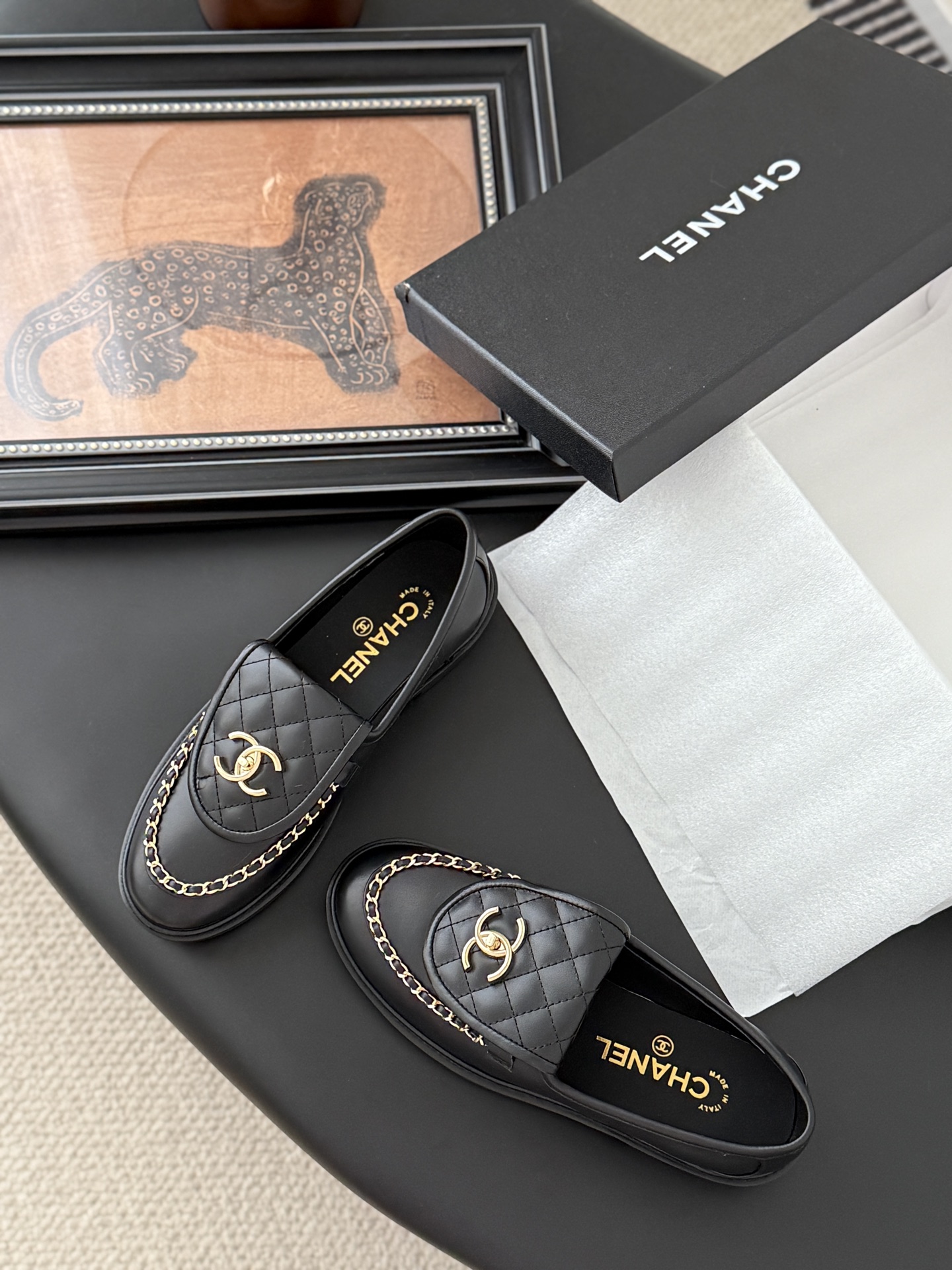 シャネル ローファー レディース メンズ兼用 シンプル 高級感 黒 2WAY 通勤 通学 丸洗いOK 金具付き 38-40サイズ対応 - 画像 6