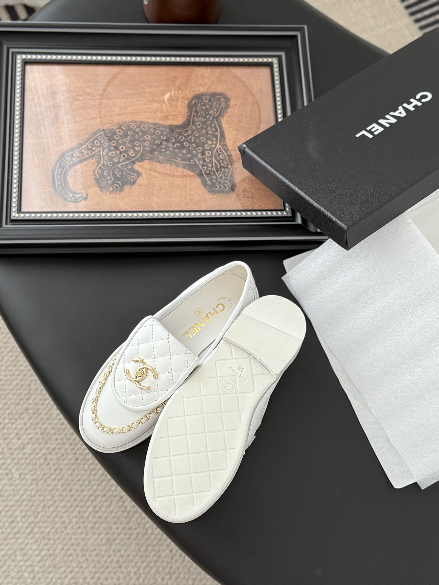 シャネル シャネル ローファー レディース メンズ 兼用 通勤 通学 シンプル 高級感 白 黒 レッド ブラック 4色展開 - 画像 5