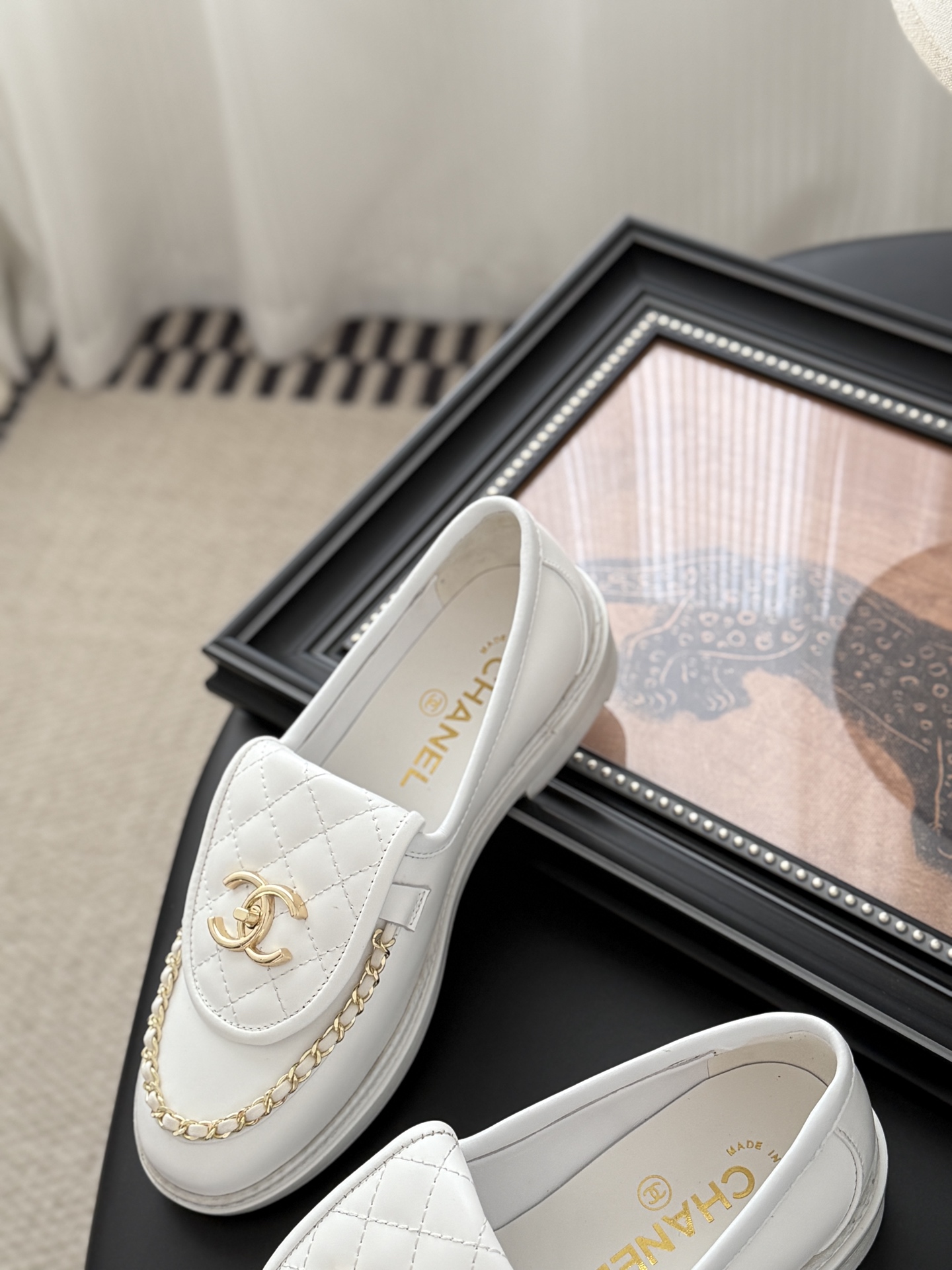 シャネル シャネル ローファー レディース メンズ 兼用 通勤 通学 シンプル 高級感 白 黒 レッド ブラック 4色展開 - 画像 7