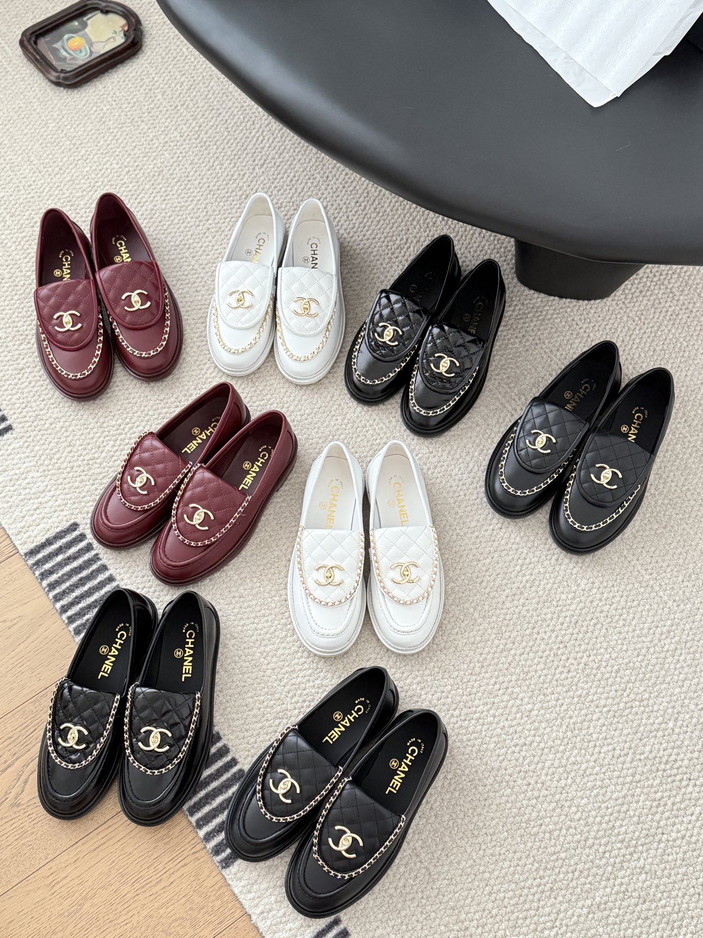 シャネル シャネル ローファー レディース メンズ 兼用 通勤 通学 シンプル 高級感 白 黒 レッド ブラック 4色展開 - 画像 9