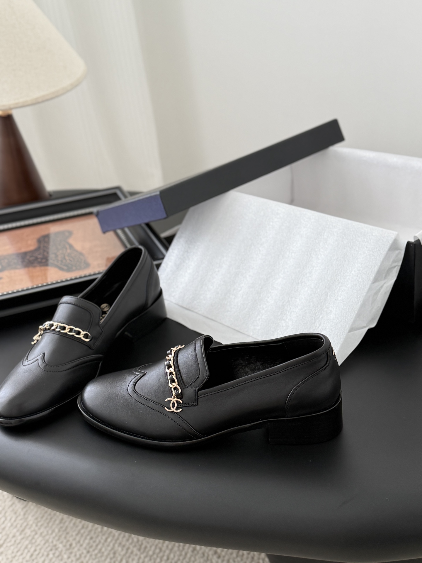 CHANEL シャネル ローファー 本革 通勤 黒色 - 画像 2