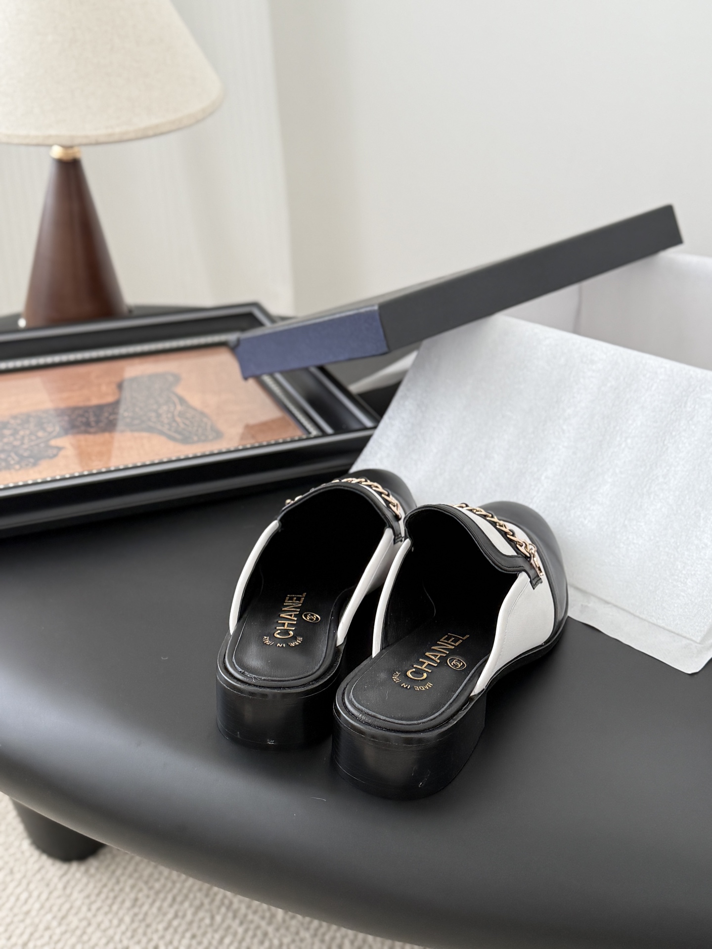 CHANEL シャネル ローファー レディース メンズ 兼用 高級感 ブラック ホワイト 通勤 通学 2WAY かかとなし 靴 - 画像 3