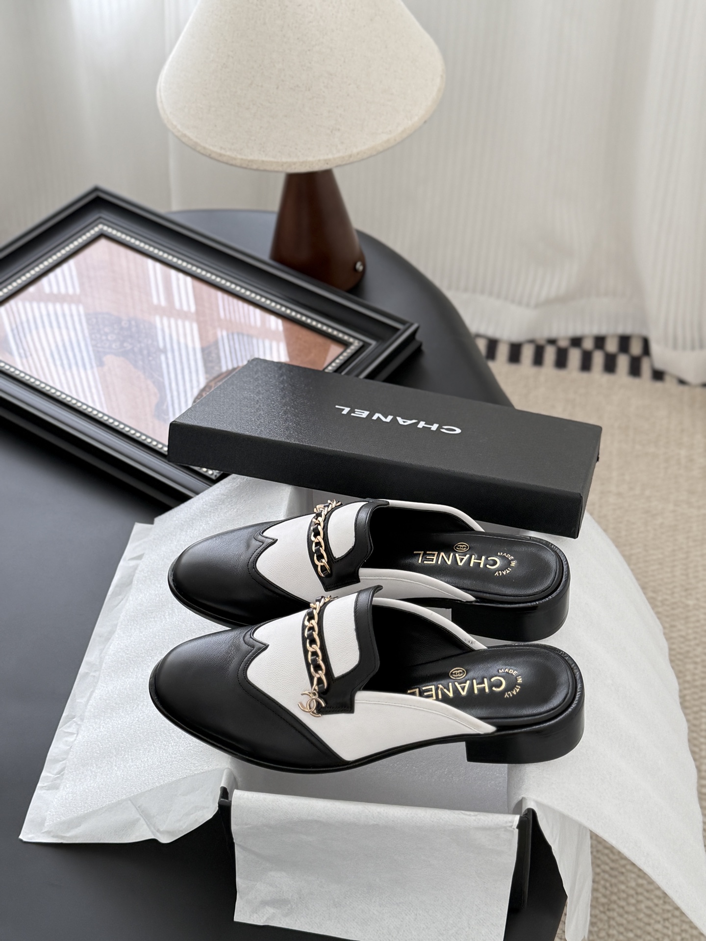 CHANEL シャネル ローファー レディース メンズ 兼用 高級感 ブラック ホワイト 通勤 通学 2WAY かかとなし 靴 - 画像 9