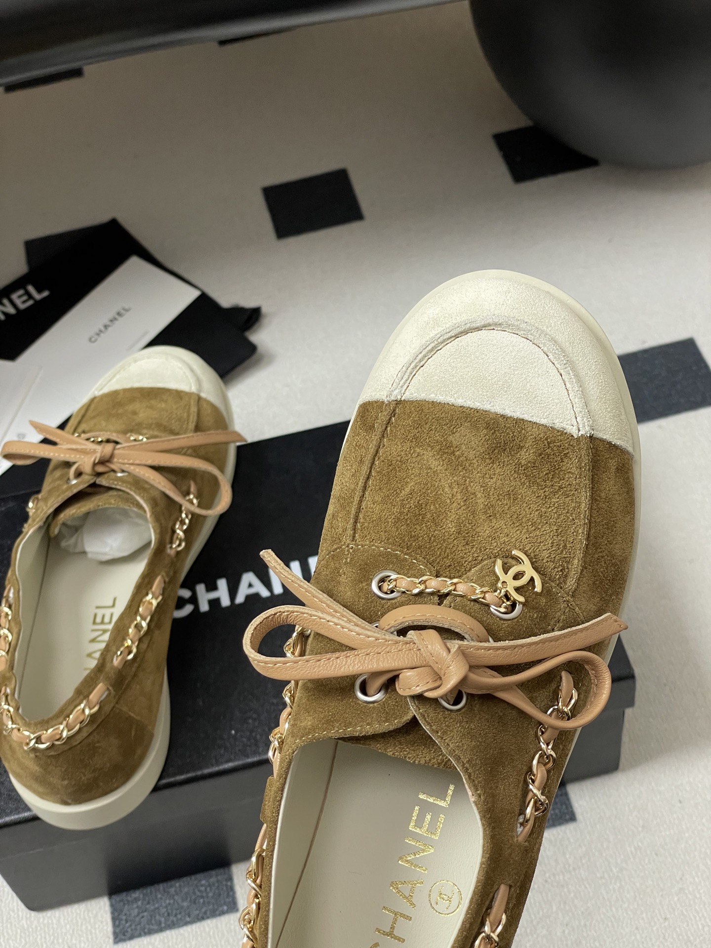 CHANEL シューズ レディース メンズ 兼用 通勤 通学 フラットシューズ シンプル レトロ ベージュ 36 37 38 39 40 41 42 - 画像 9