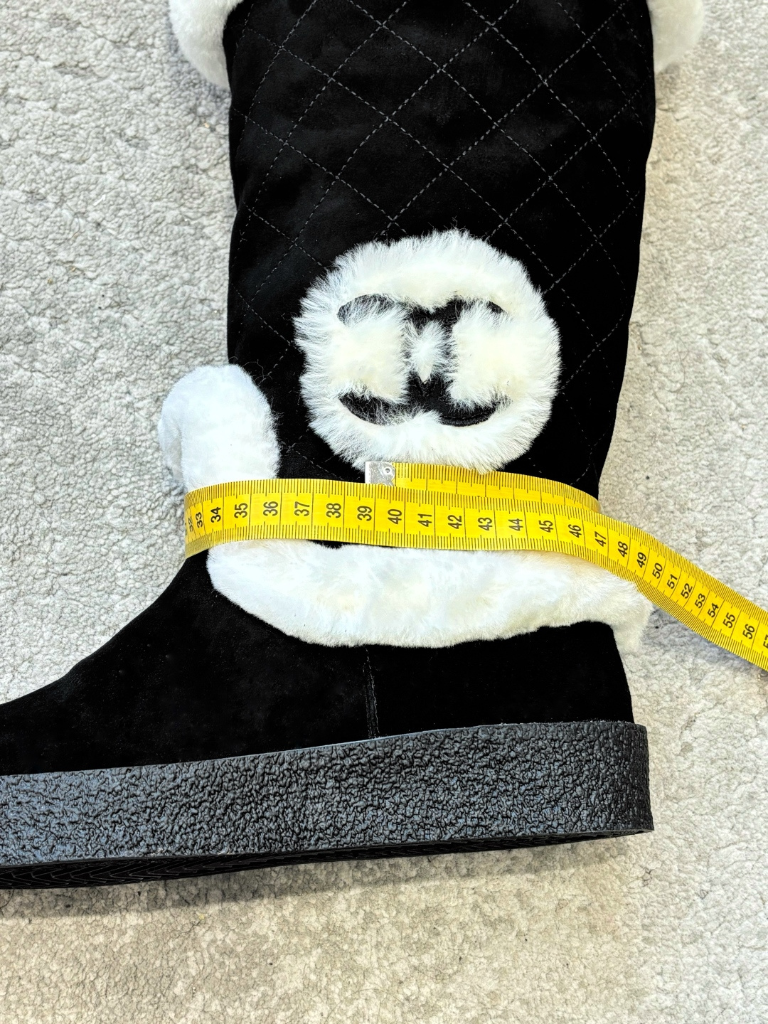 シャネル シューズ レディース メンズ 兼用 大きめサイズ 通勤 通学 シンプル ブラック ｜全長約37cm 丈約35cm 11cm幅 40cm厚 - 画像 2