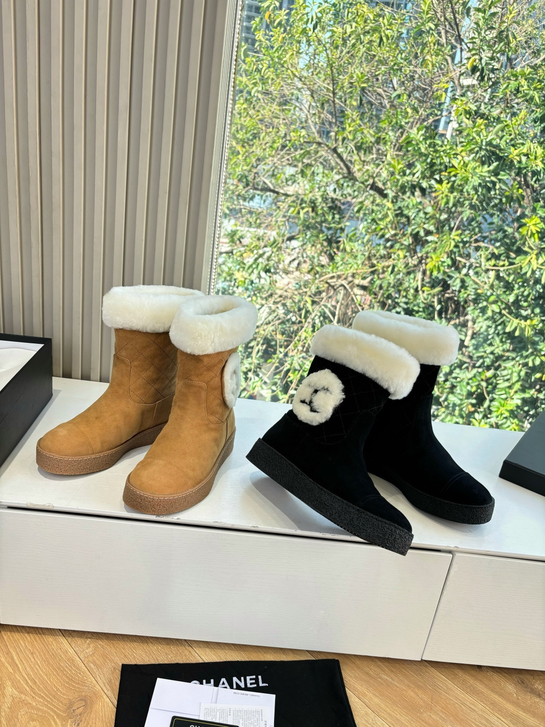 シャネル ショートブーツ レディース メンズ兼用 ファー付き 軽量 A4対応 ブラック ベージュ