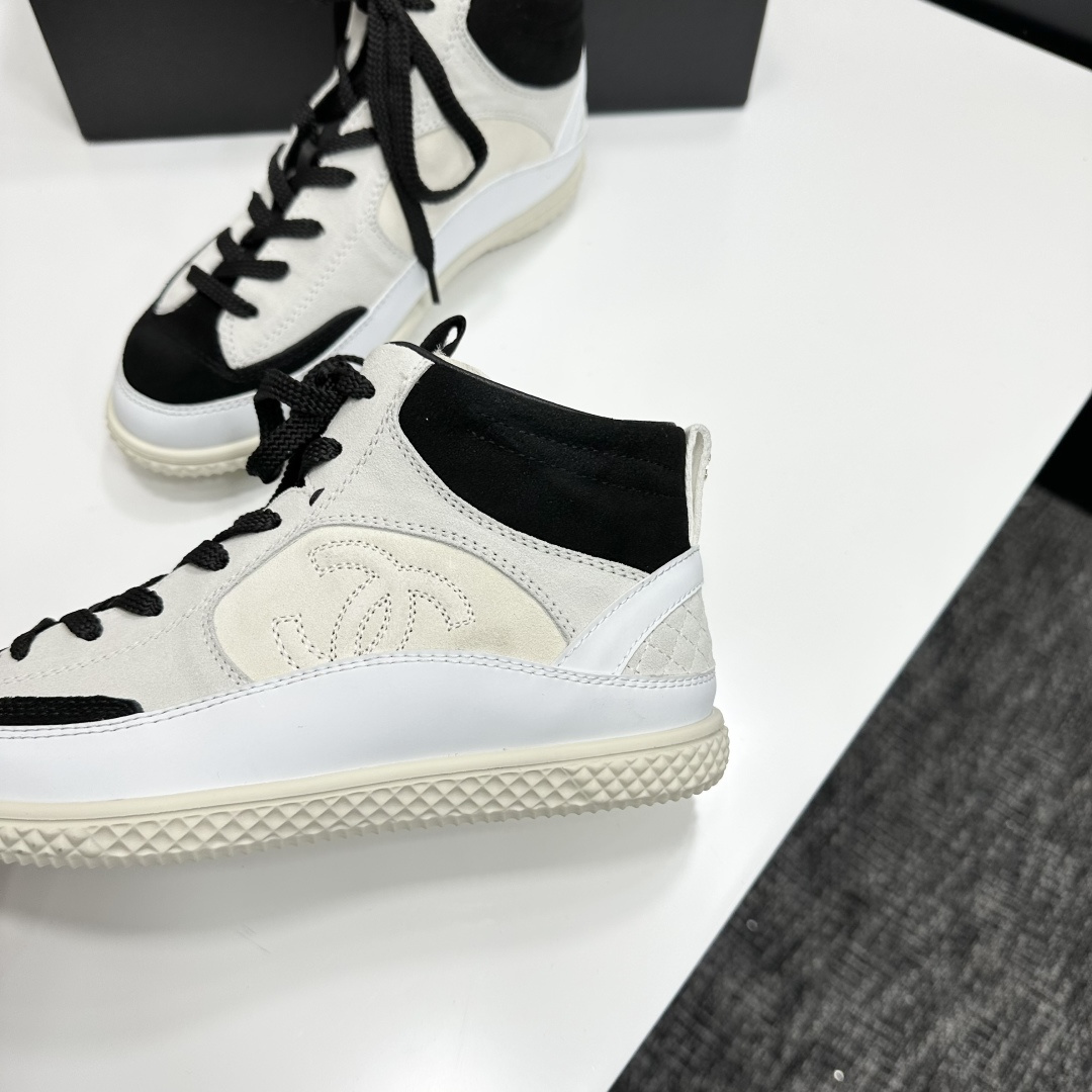 シャネル ロゴロゴ ハイカットスニーカー レディース メンズ 兼用 通勤 通学 シンプル 黒 白 2色展開 - 画像 6