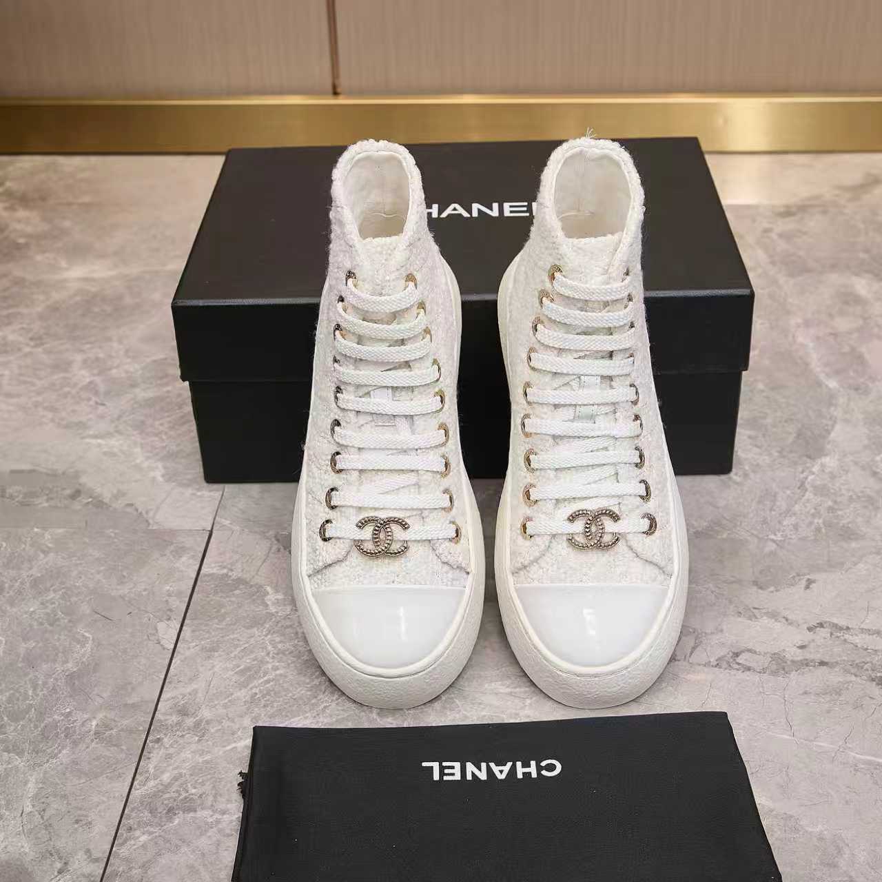 CHANEL チャンネル ハイカット スニーカー レディース メンズ 兼用 通勤 通学 白 ホワイト 丸洗いOK 2WAY 体型カバー ファッション 高級感 - 画像 7