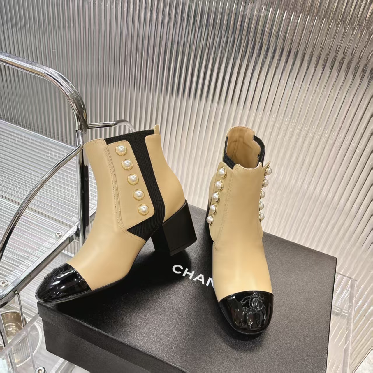 CHANEL シャネル ブーツ フラットシューズ 通勤 本革 ブラック ベージュ 全2色 - 画像 4