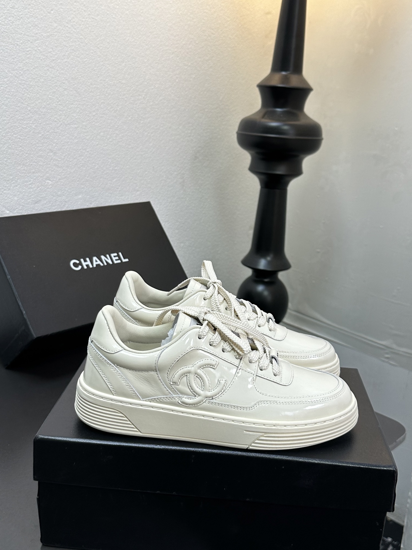 シャネル ロゴ レースアップ スニーカー レディース メンズ 兼用 通勤 通学 白 35〜60字 - 画像 4