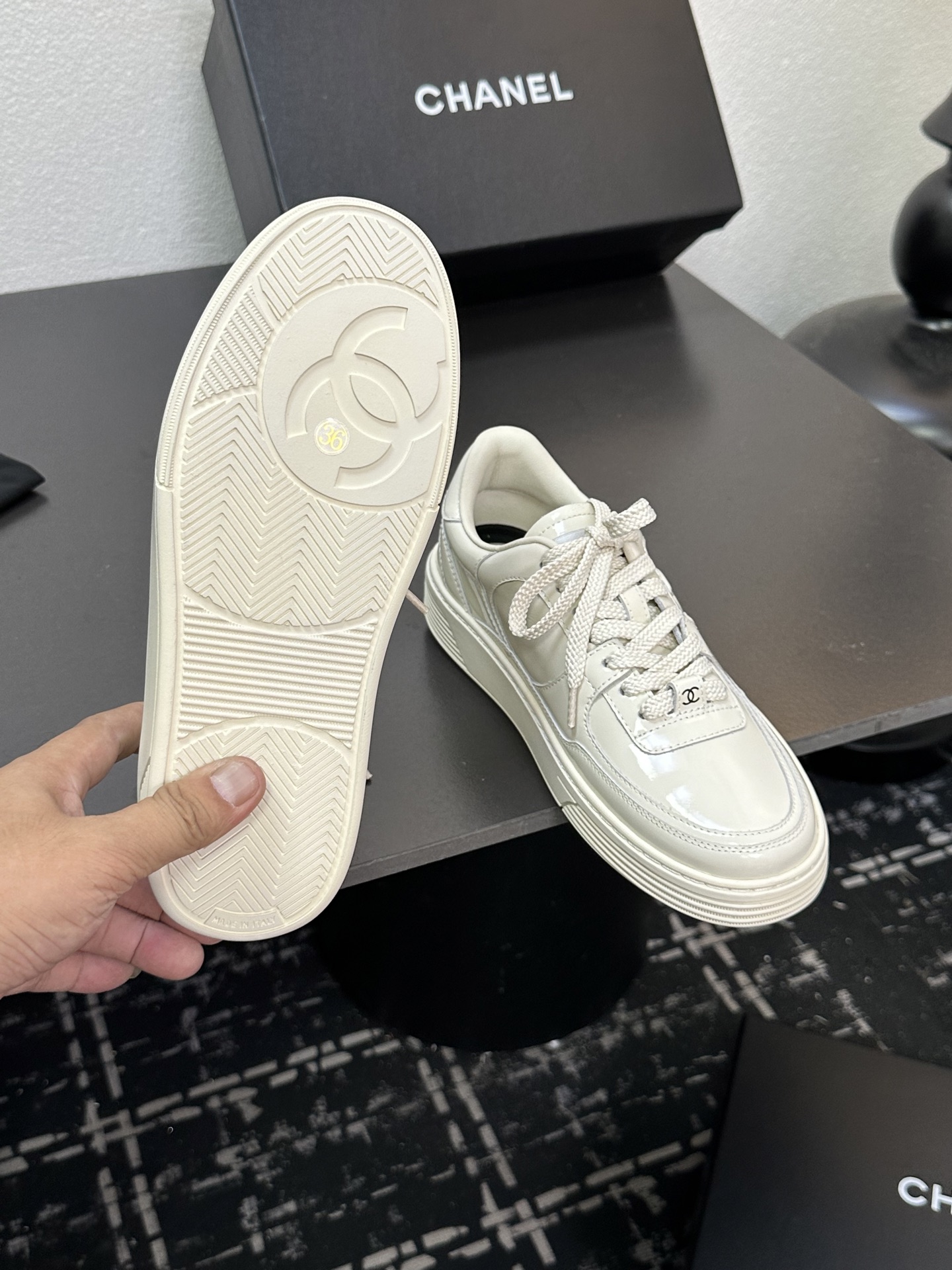 シャネル ロゴ レースアップ スニーカー レディース メンズ 兼用 通勤 通学 白 35〜60字 - 画像 9