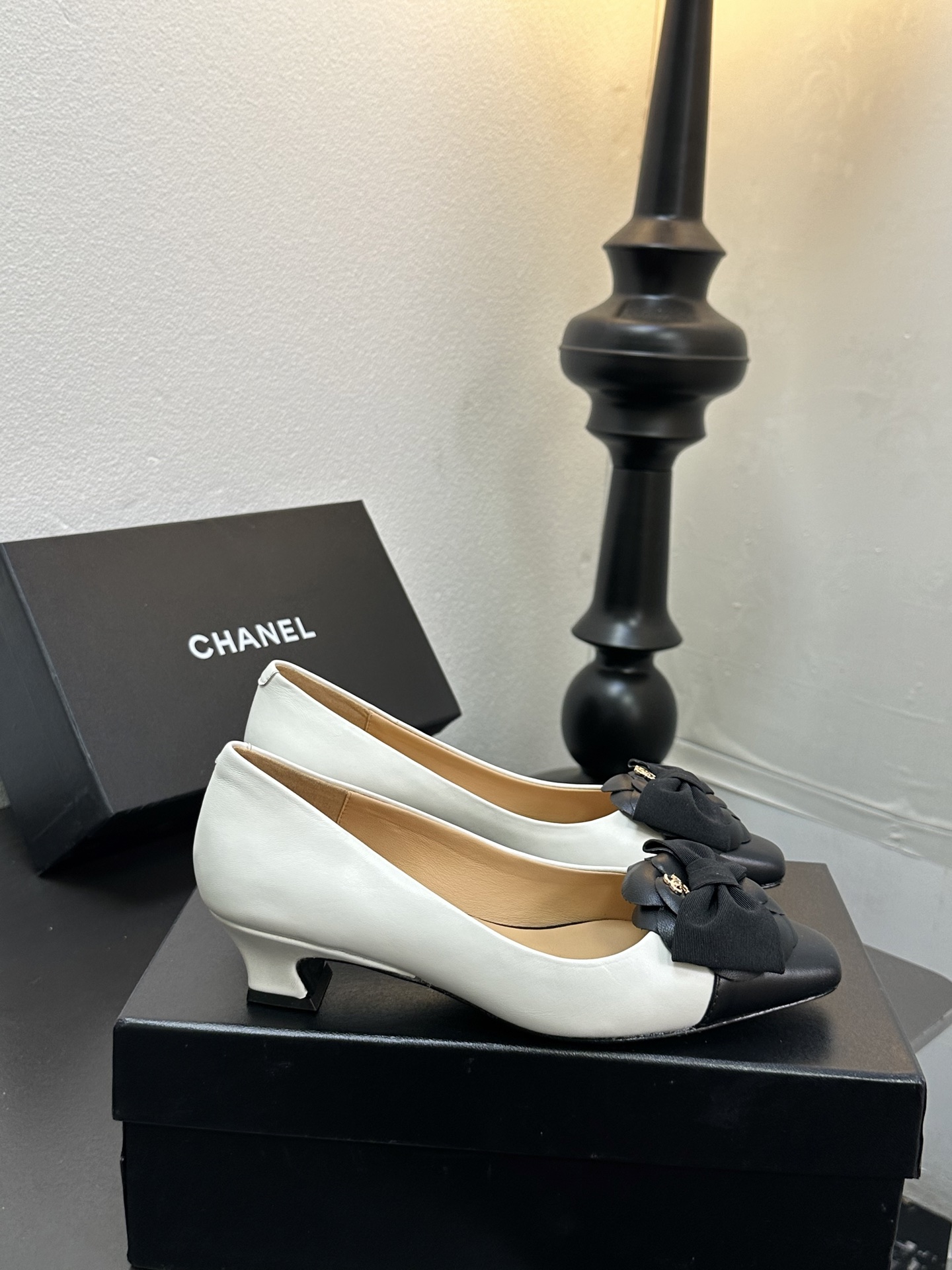 CHANEL シャネル フェイス レディース メンズ兼用 通勤 通学 シンプル ブラック ホワイト - 画像 4