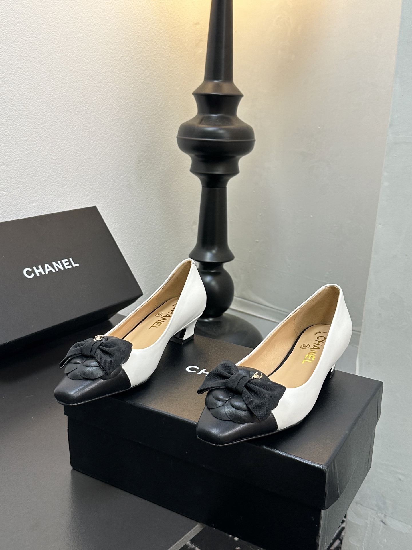 CHANEL シャネル フェイス レディース メンズ兼用 通勤 通学 シンプル ブラック ホワイト - 画像 7