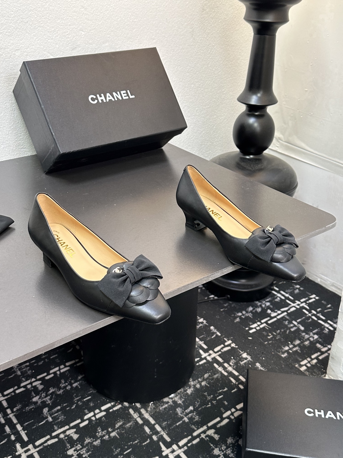 Chanel シューズ レディース メンズ 兼用 フラット ローヒール ファッション ブラック 通勤 通学 丸洗いOK 肌触り抜群 黒 - 画像 2