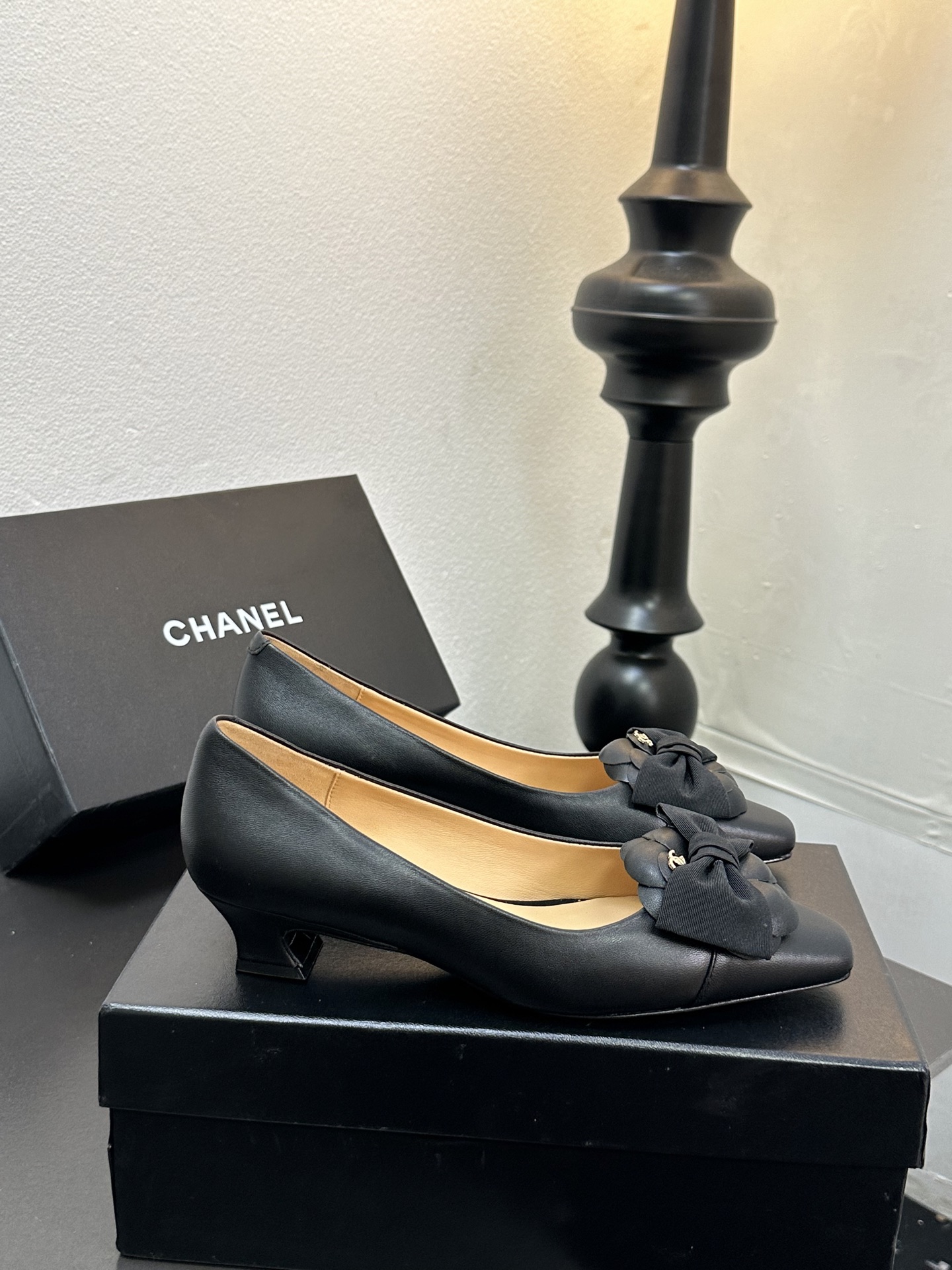 Chanel シューズ レディース メンズ 兼用 フラット ローヒール ファッション ブラック 通勤 通学 丸洗いOK 肌触り抜群 黒 - 画像 4