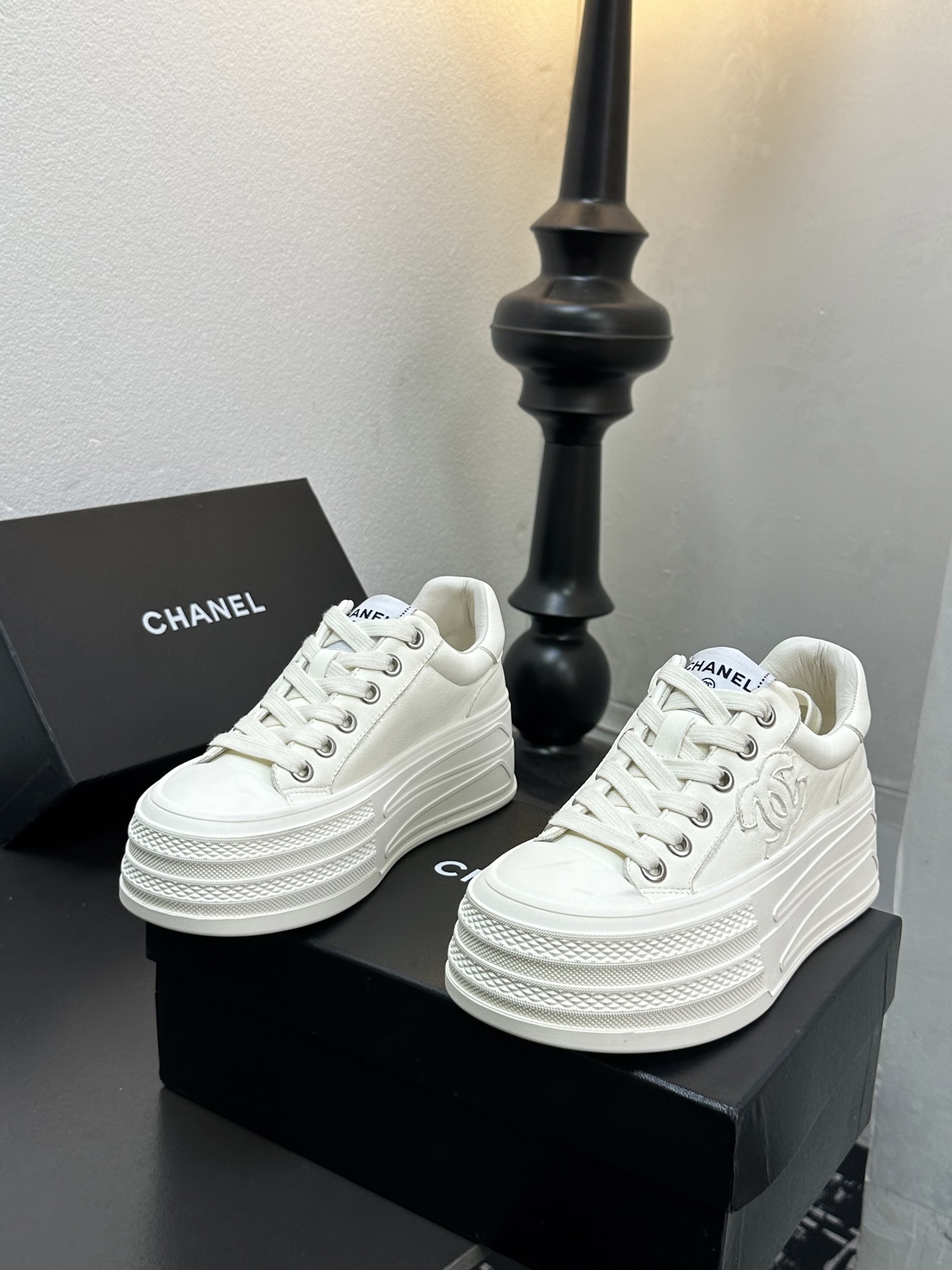 シャネル レディース メンズ 兼用 プラットフォームスニーカー 通勤 通学 シンプル 白 黒 - 画像 7