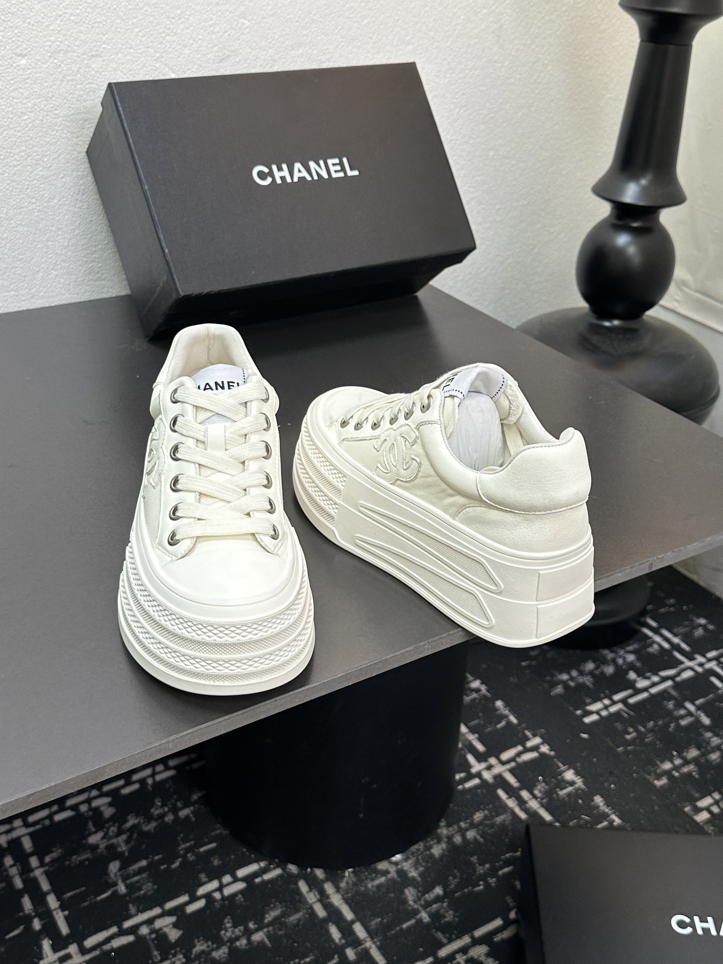 シャネル レディース メンズ 兼用 プラットフォームスニーカー 通勤 通学 シンプル 白 黒 - 画像 8