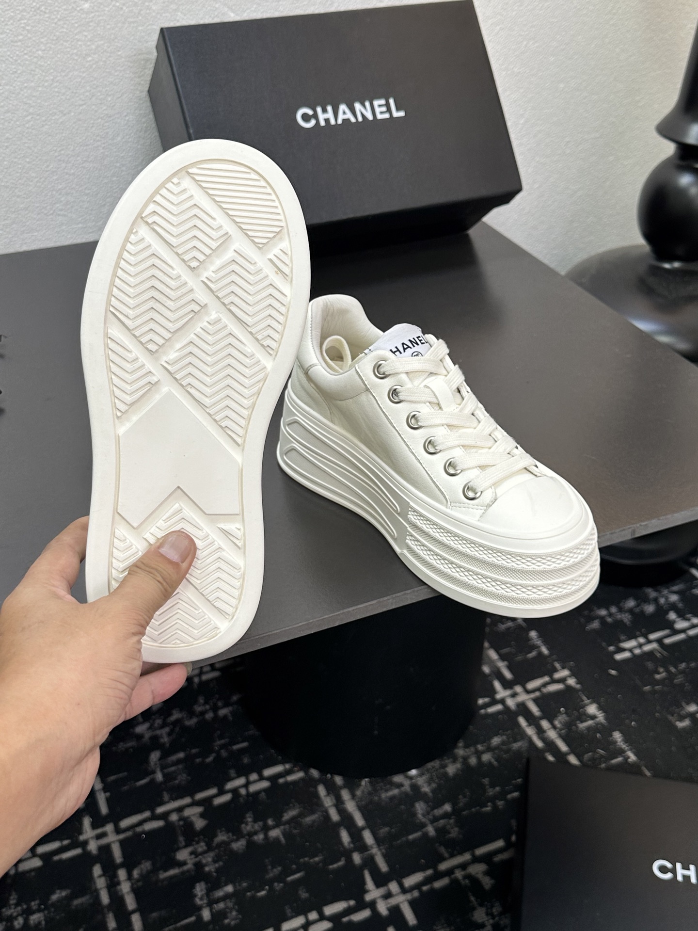 シャネル レディース メンズ 兼用 プラットフォームスニーカー 通勤 通学 シンプル 白 黒 - 画像 9