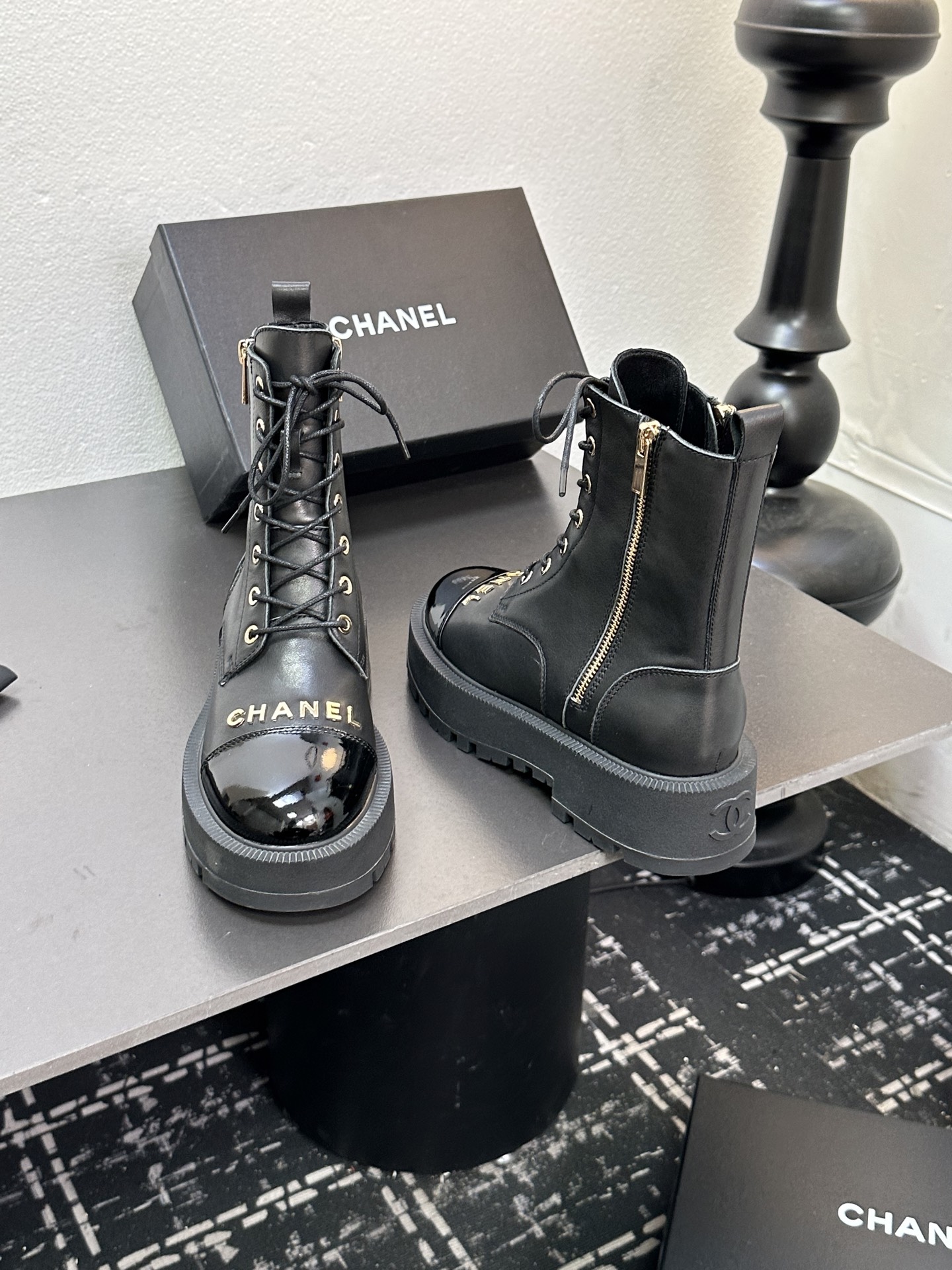CHANEL チャンエル 本革 ブーツ レディース メンズ 兼用 通勤 通学 2WAY 黒 - 画像 8