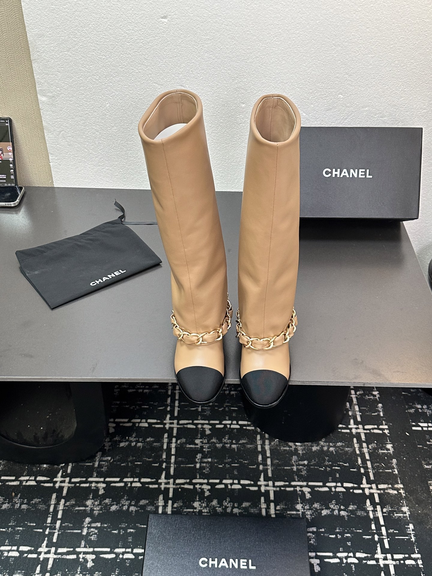 CHANEL シャネル ブーツ フェミニン ブーツ ブラック ベージュ 全2色