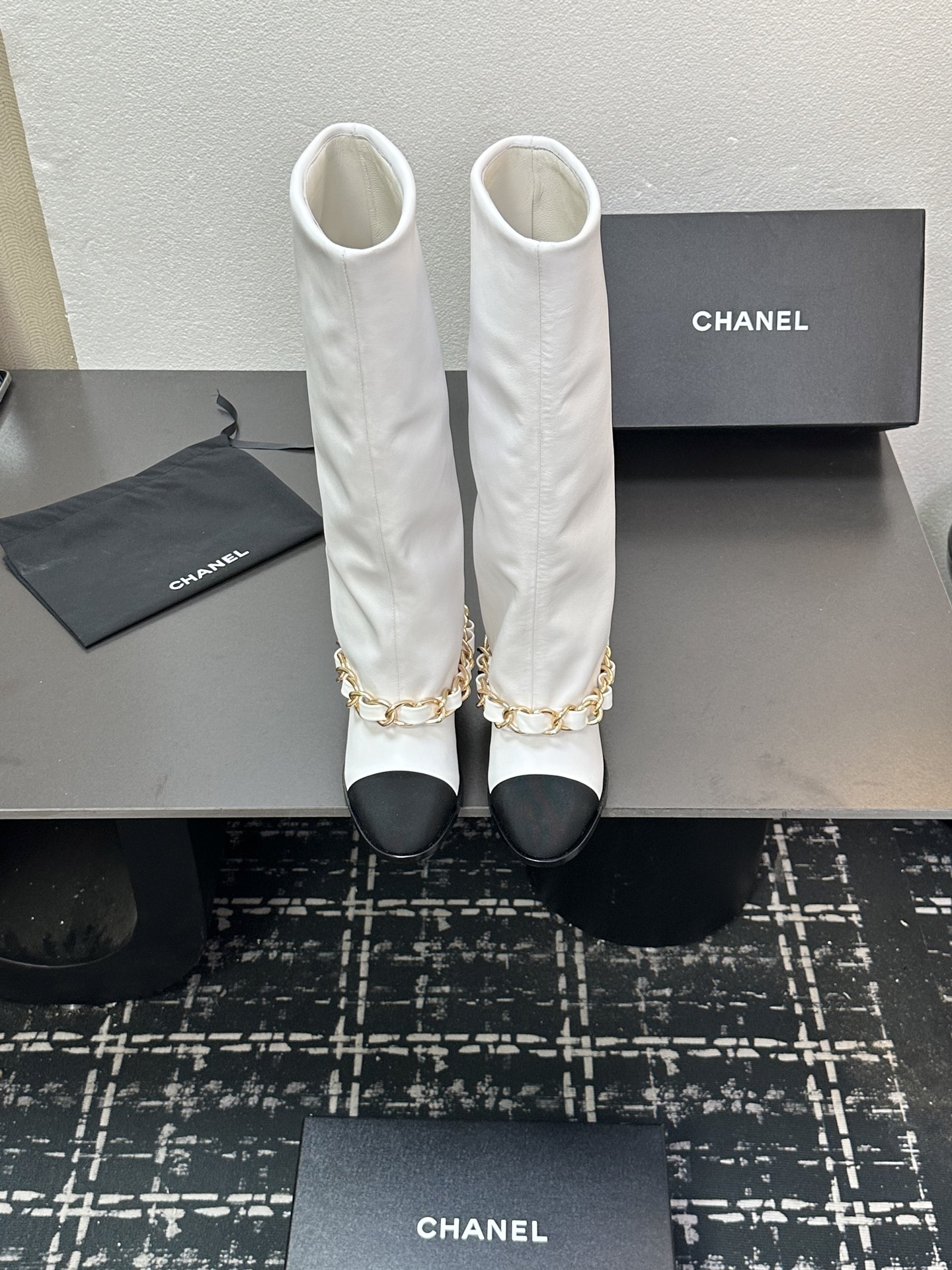 シャネル ショートブーツ レディース メンズ兼用 シルバー チェーン ブラック 白 通勤 通学 2WAY 丸洗いOK シンプル ファッション ブーツ 39 40 41 42