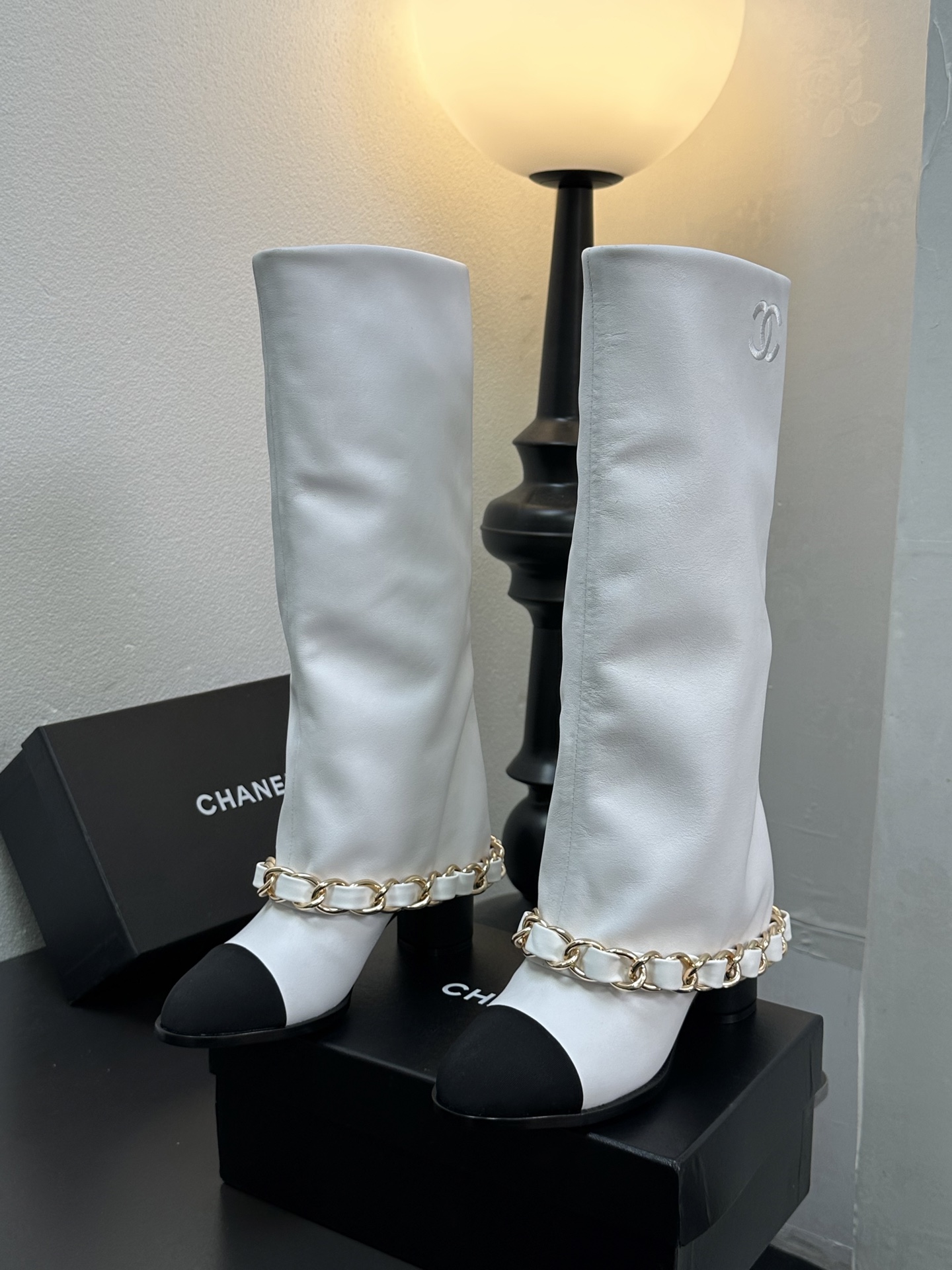 シャネル ショートブーツ レディース メンズ兼用 シルバー チェーン ブラック 白 通勤 通学 2WAY 丸洗いOK シンプル ファッション ブーツ 39 40 41 42 - 画像 7