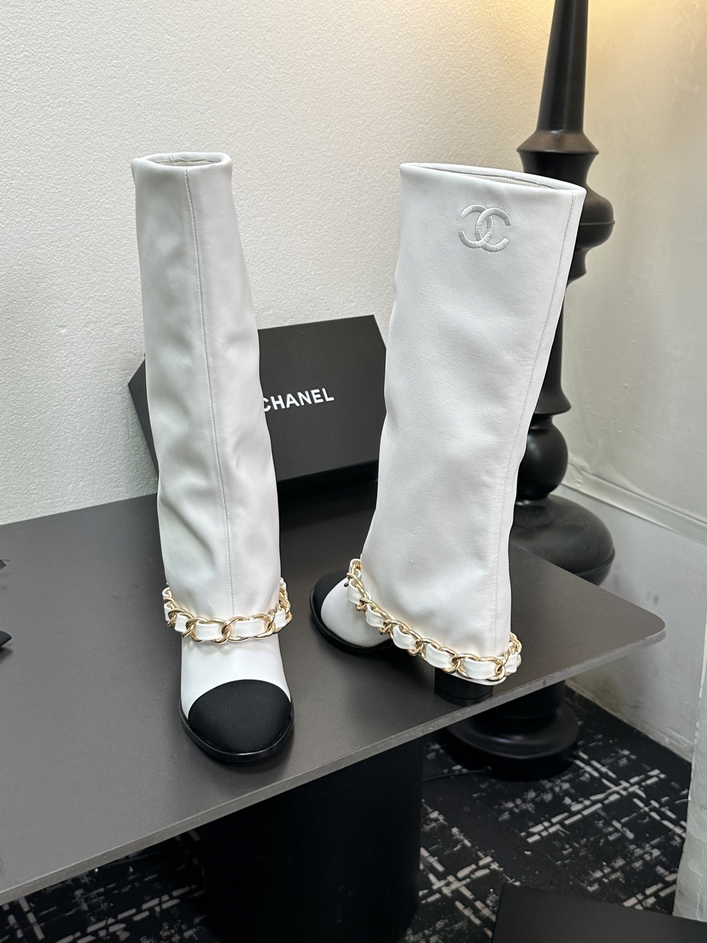 シャネル ショートブーツ レディース メンズ兼用 シルバー チェーン ブラック 白 通勤 通学 2WAY 丸洗いOK シンプル ファッション ブーツ 39 40 41 42 - 画像 8
