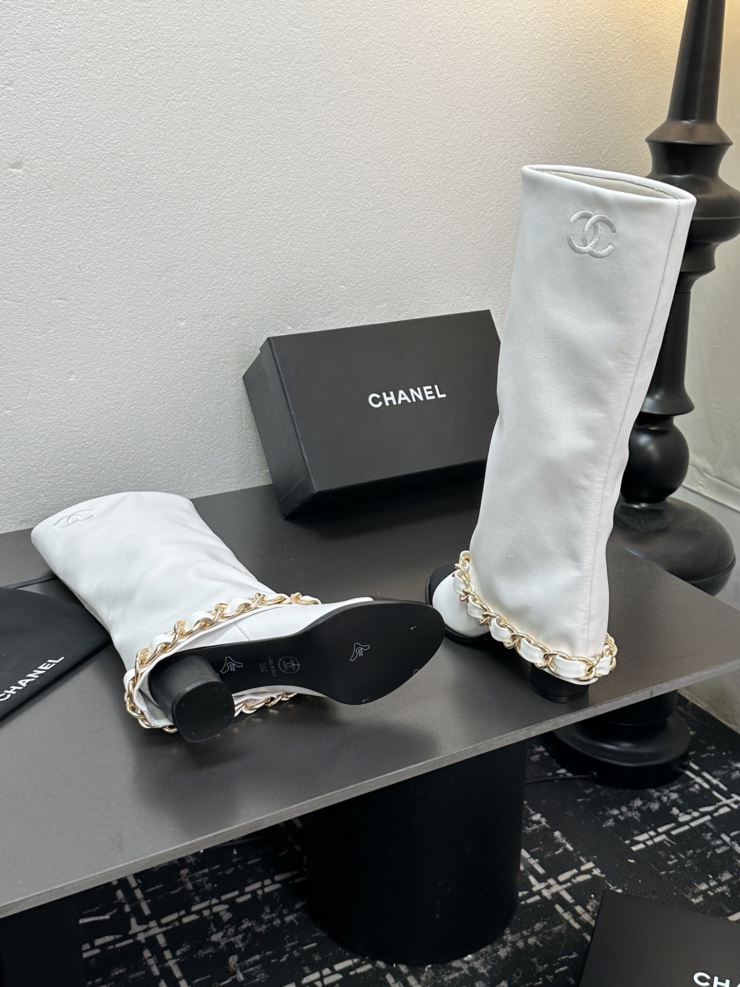 シャネル ショートブーツ レディース メンズ兼用 シルバー チェーン ブラック 白 通勤 通学 2WAY 丸洗いOK シンプル ファッション ブーツ 39 40 41 42 - 画像 9