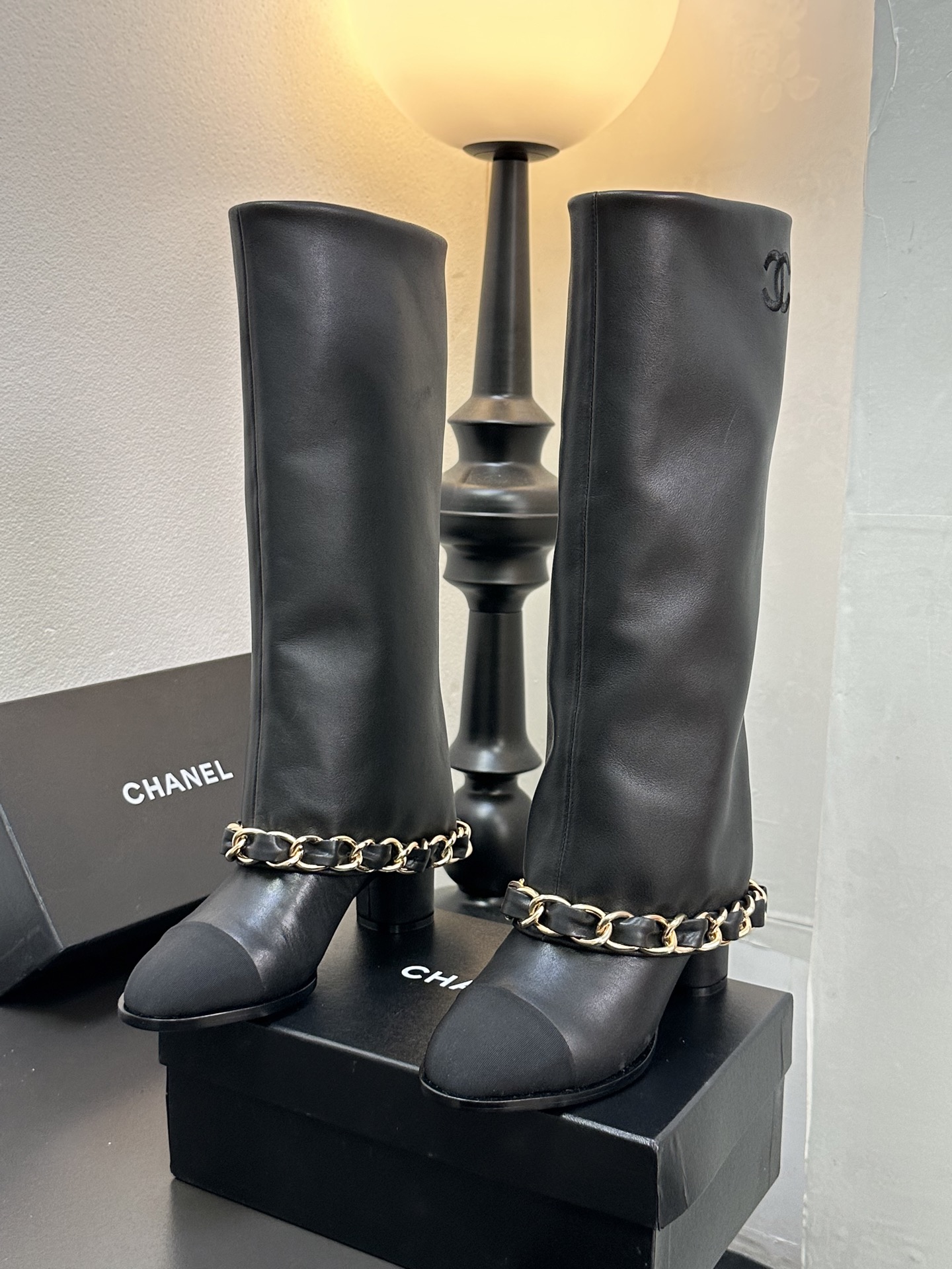 CHANEL シャネル ブーツ 本革 チェーン ブラック - 画像 7