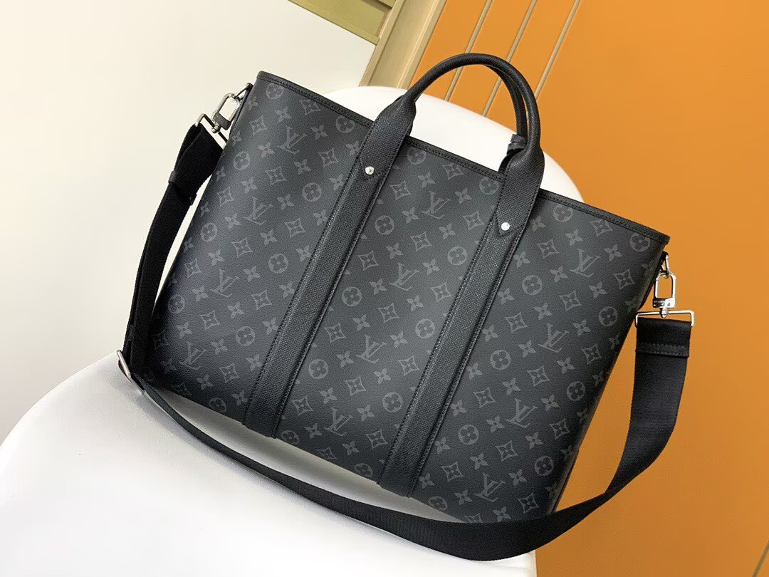 LOUISVUITTON　ルイヴィトン　モノグラムトートバッグ　ウィークエンド・トートNM　ハンドバッグ　通勤/旅行にも　ブラック