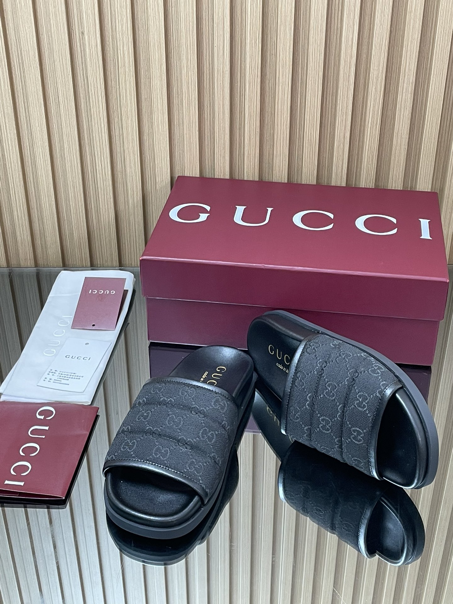 GUCCI グッチ フラットシューズ 本革 通勤 ブラック - 画像 7