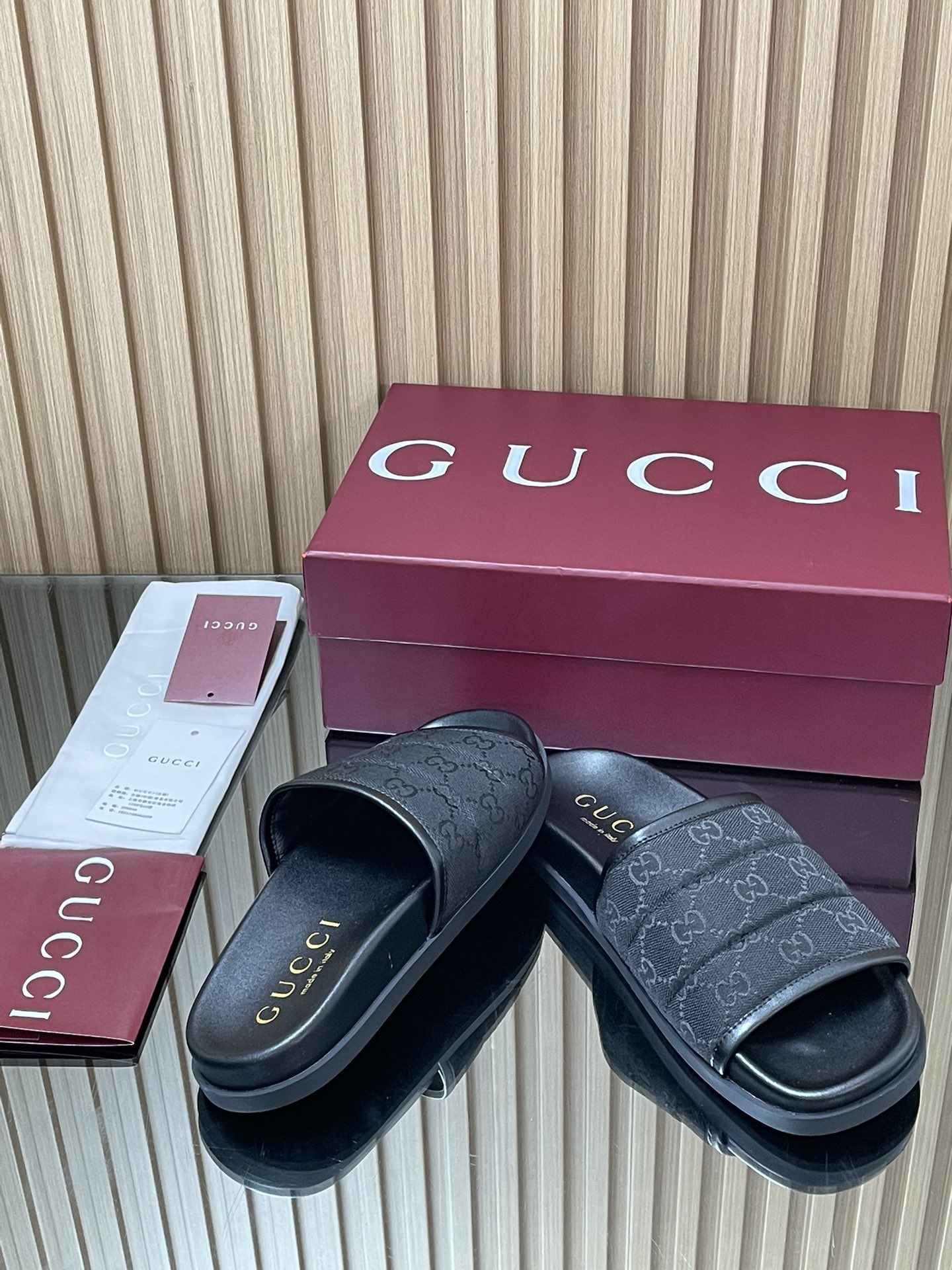 GUCCI グッチ フラットシューズ 本革 通勤 ブラック - 画像 8