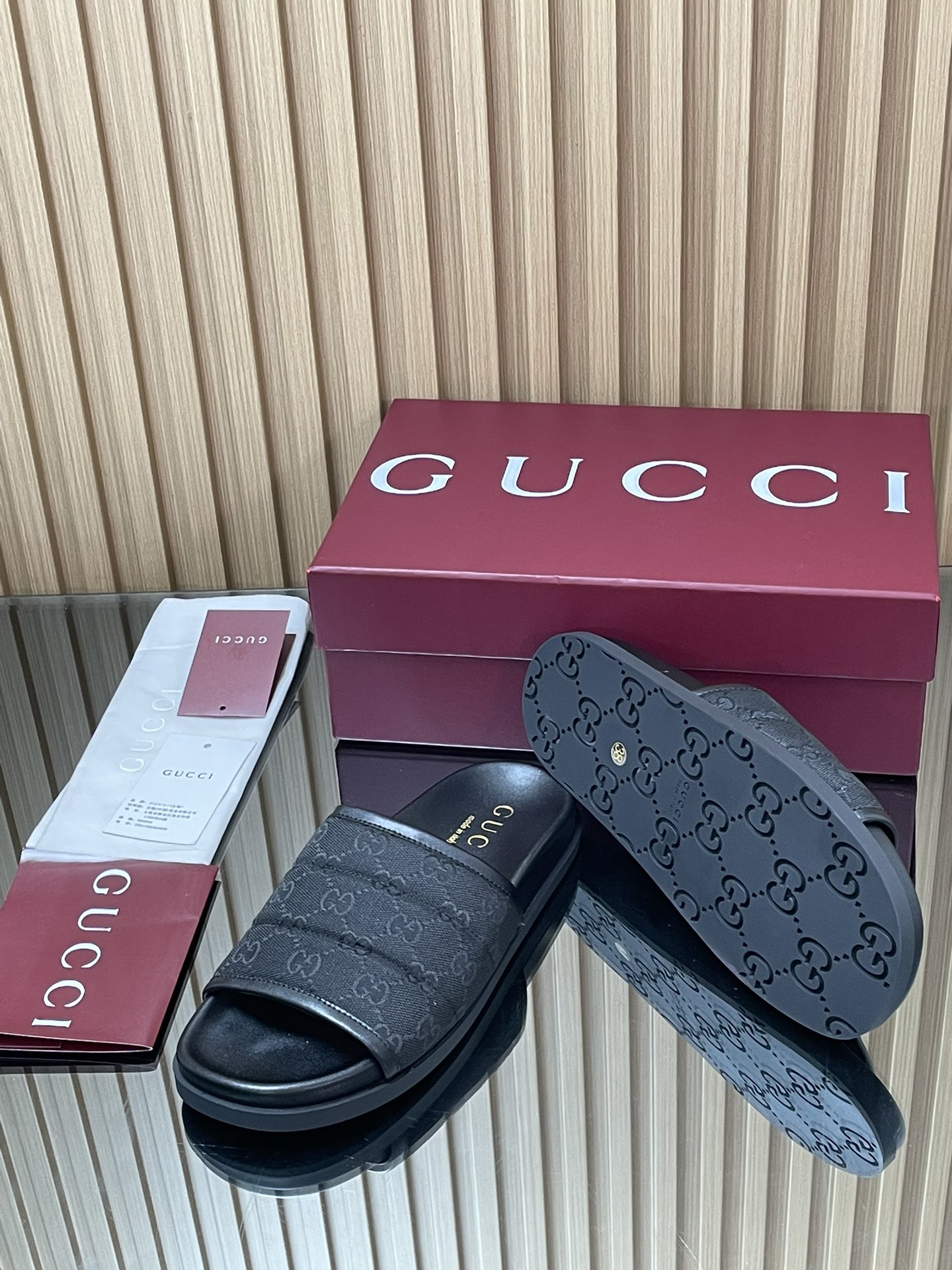 GUCCI グッチ フラットシューズ 本革 通勤 ブラック - 画像 9